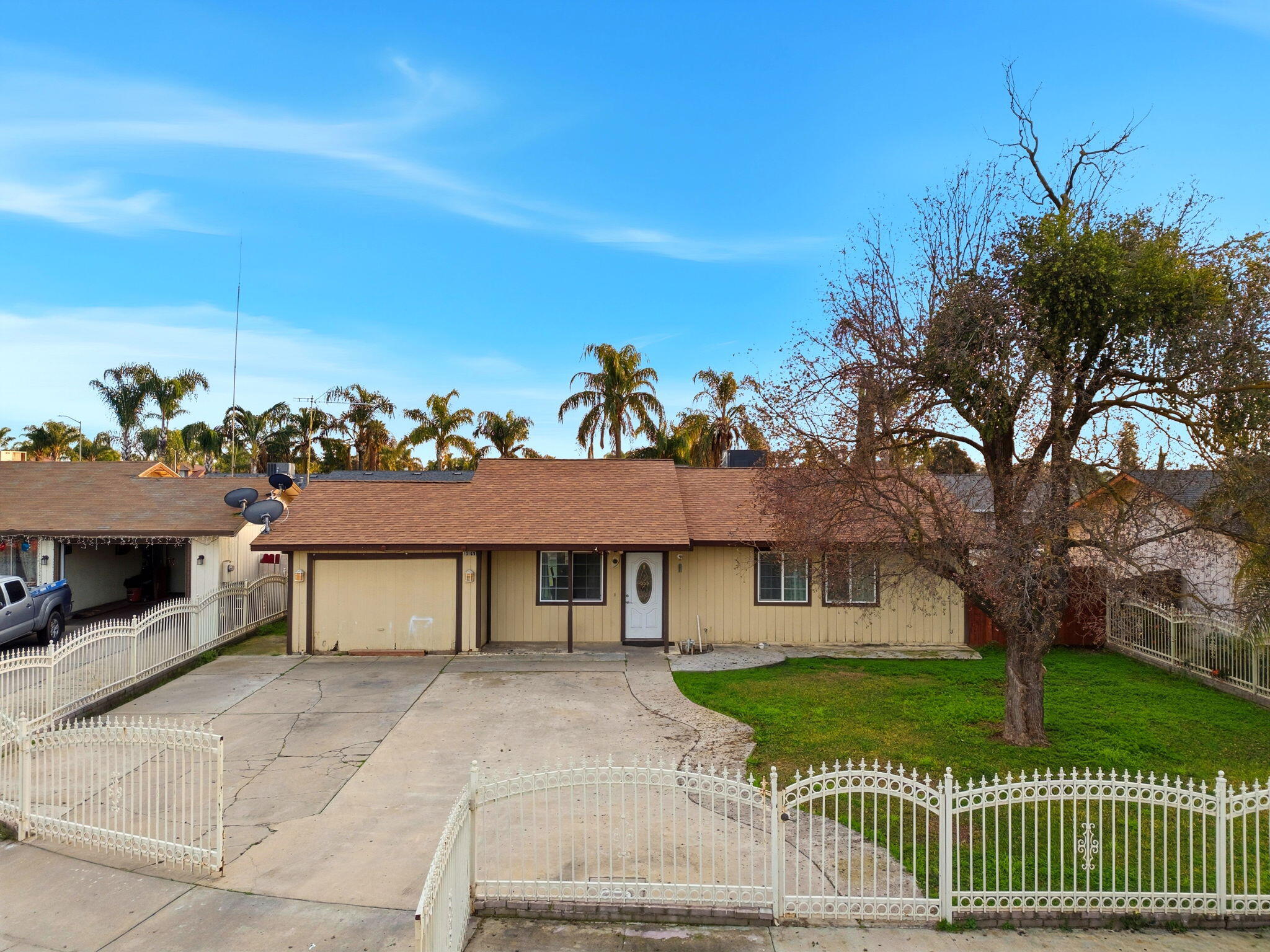 13069 Quinto Ct, Cutler, CA 93615