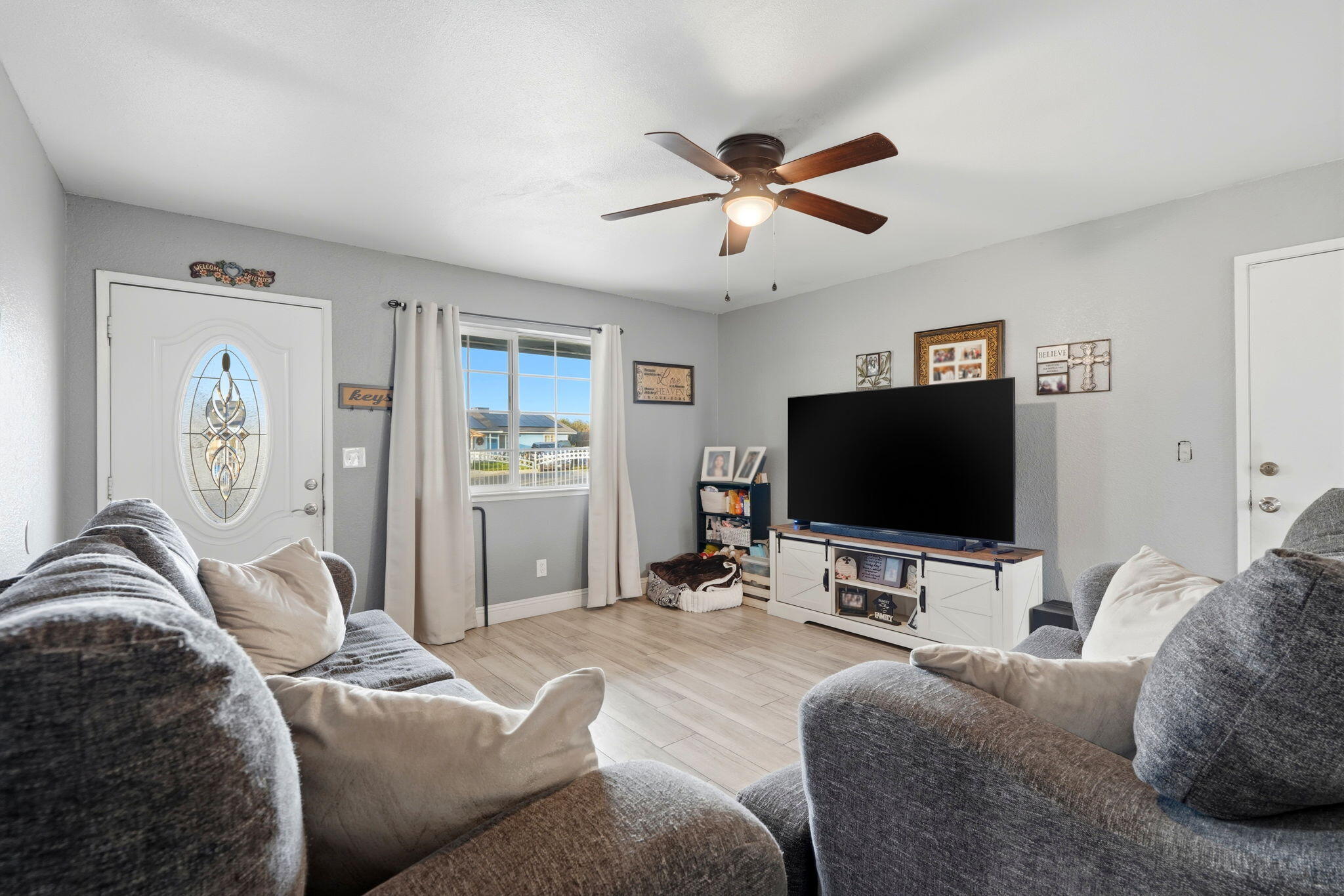 13069 Quinto Ct, Cutler, CA 93615