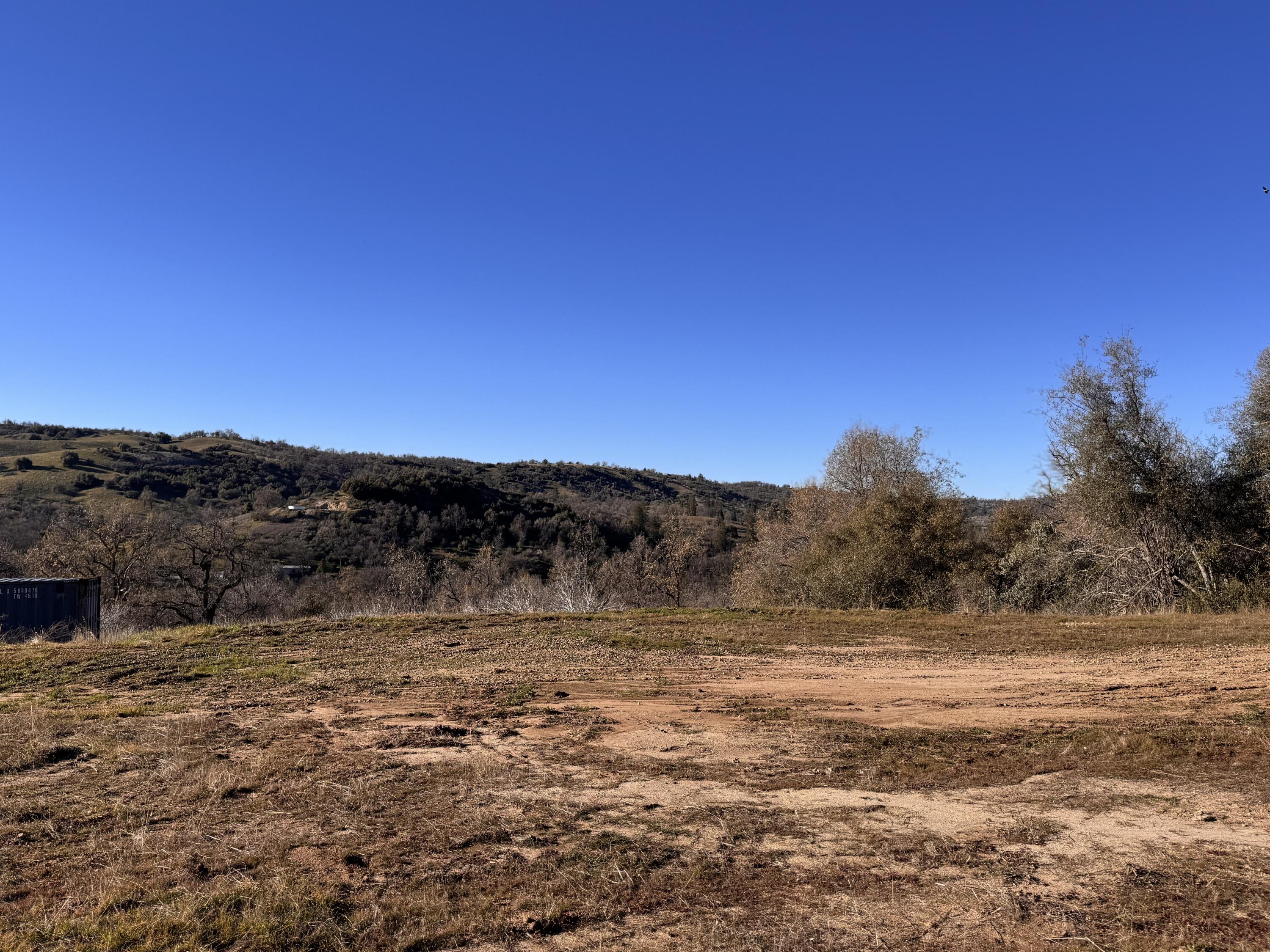 369 Hogback Dr Dr, Badger, CA 93603