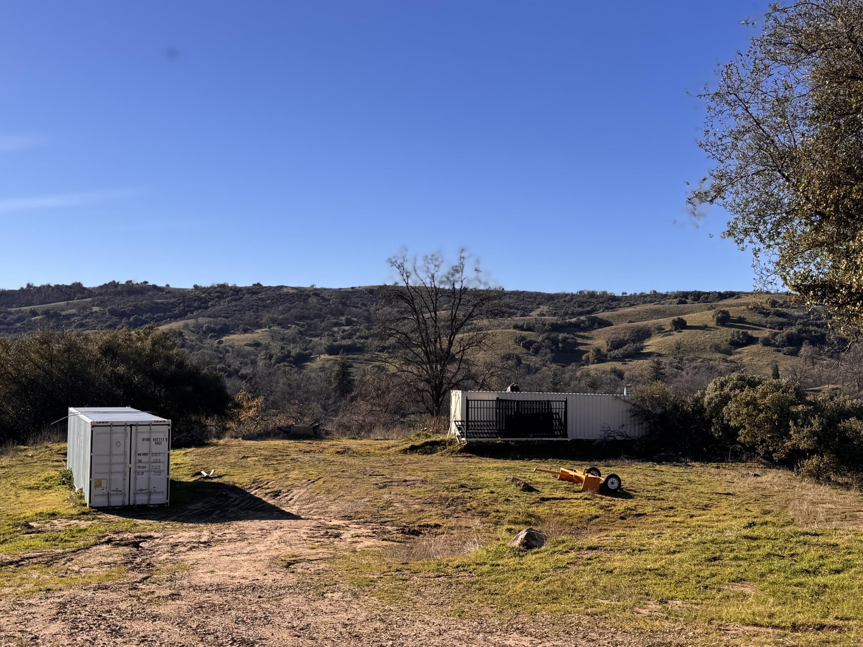 369 Hogback Dr Dr, Badger, CA 93603