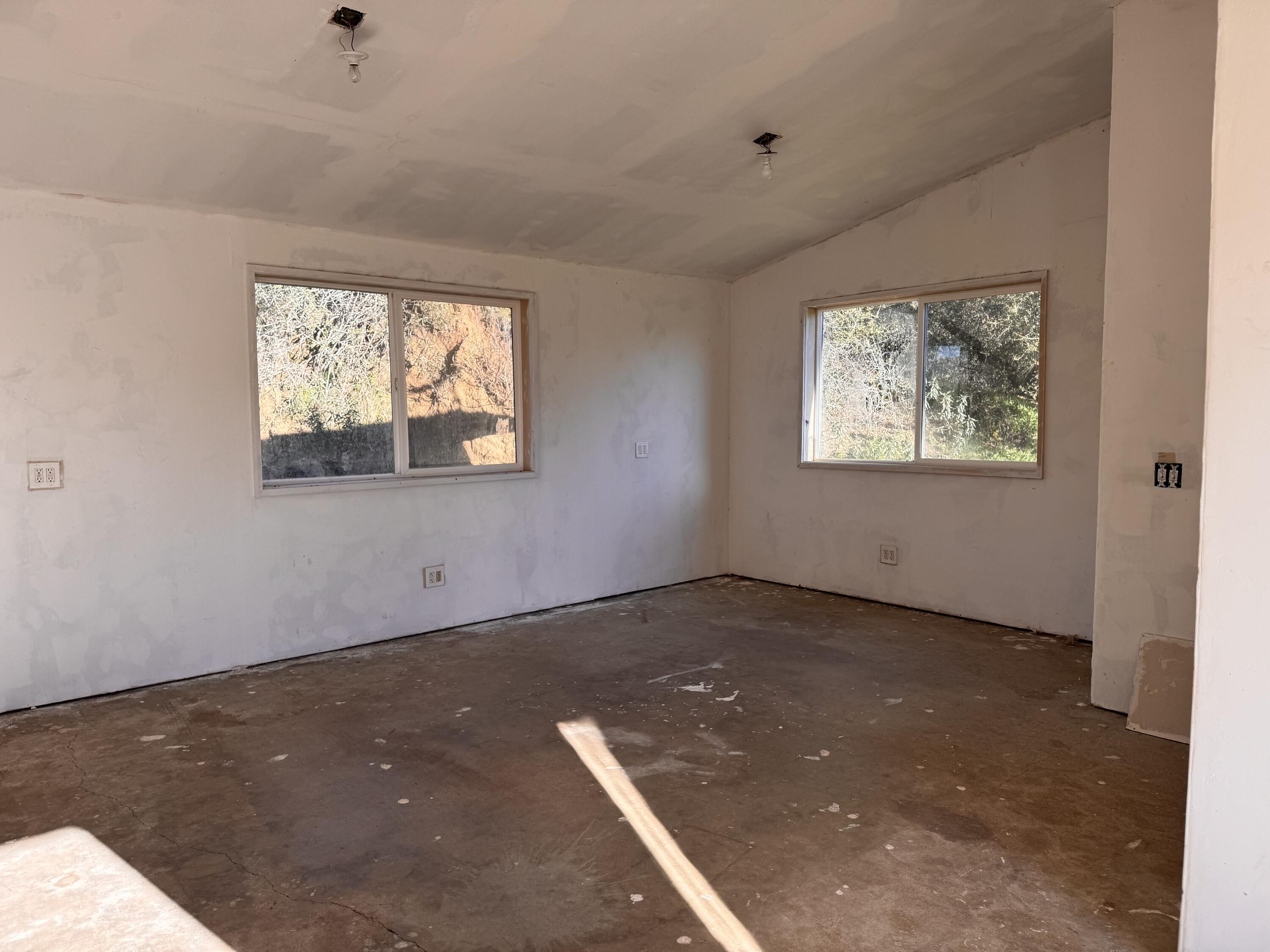 369 Hogback Dr Dr, Badger, CA 93603