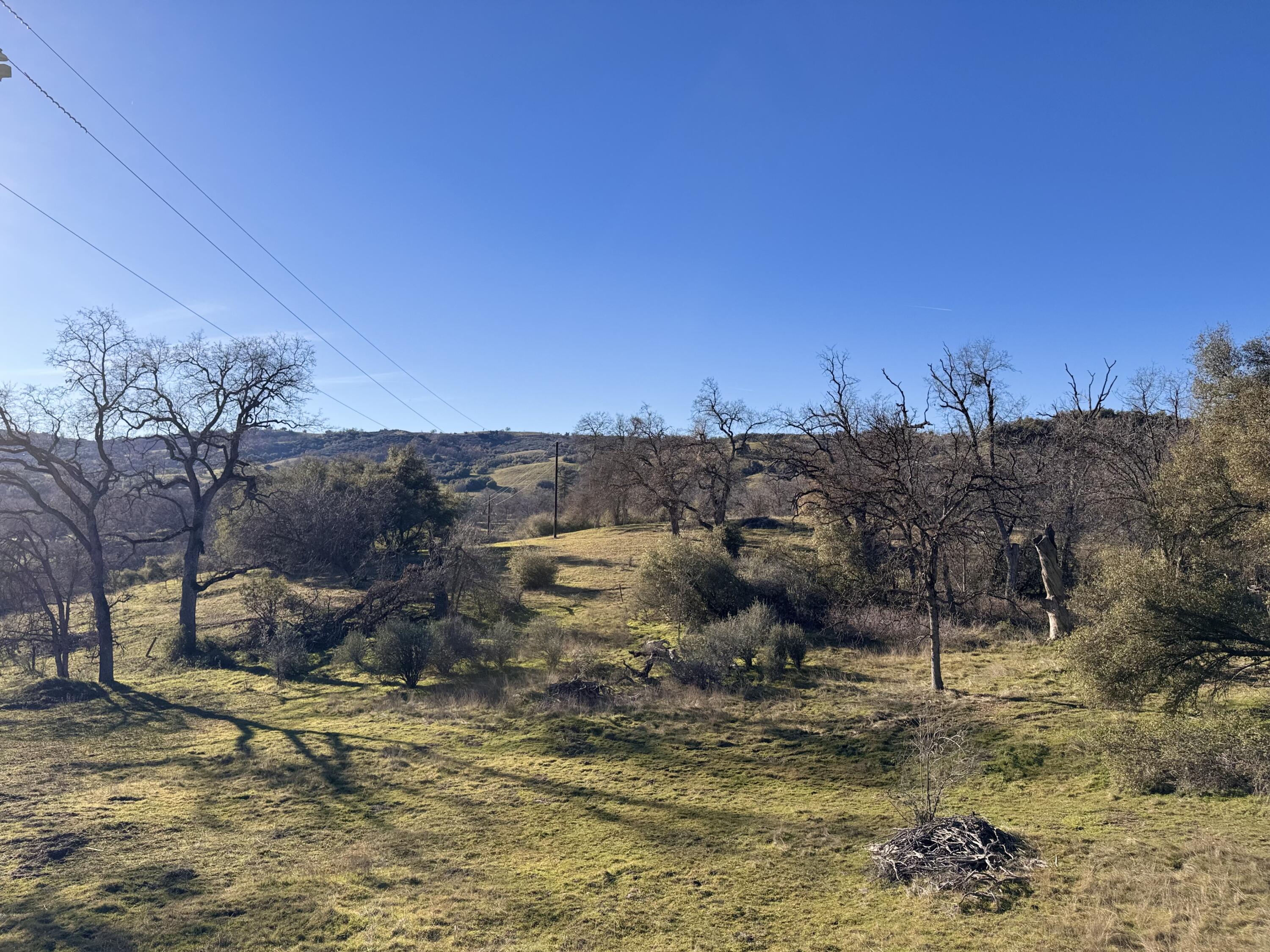 369 Hogback Dr Dr, Badger, CA 93603