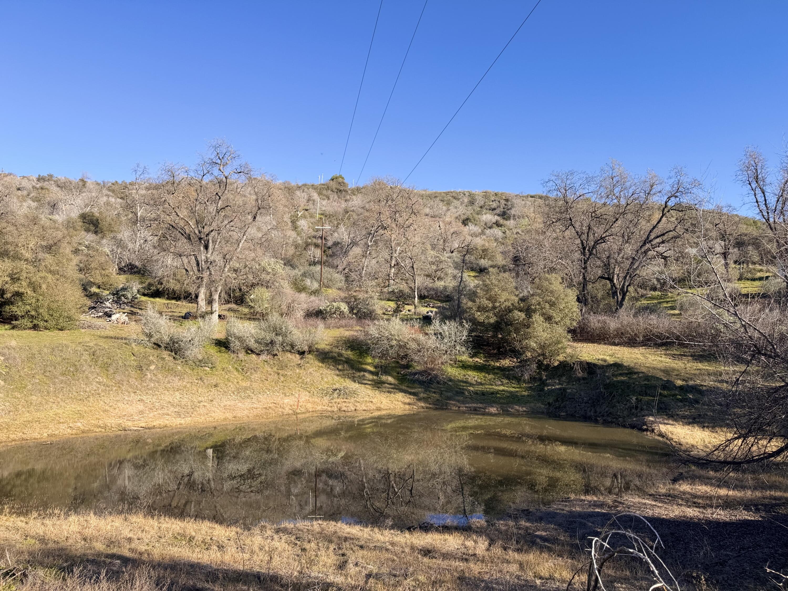 369 Hogback Dr Dr, Badger, CA 93603