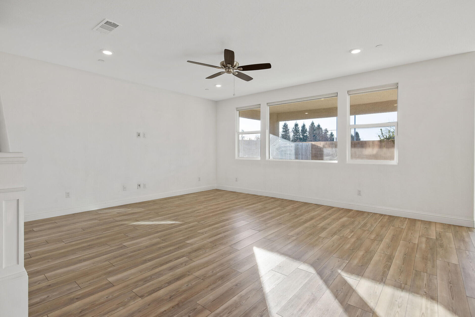 3641 N Summers Ct, Visalia, CA 93291