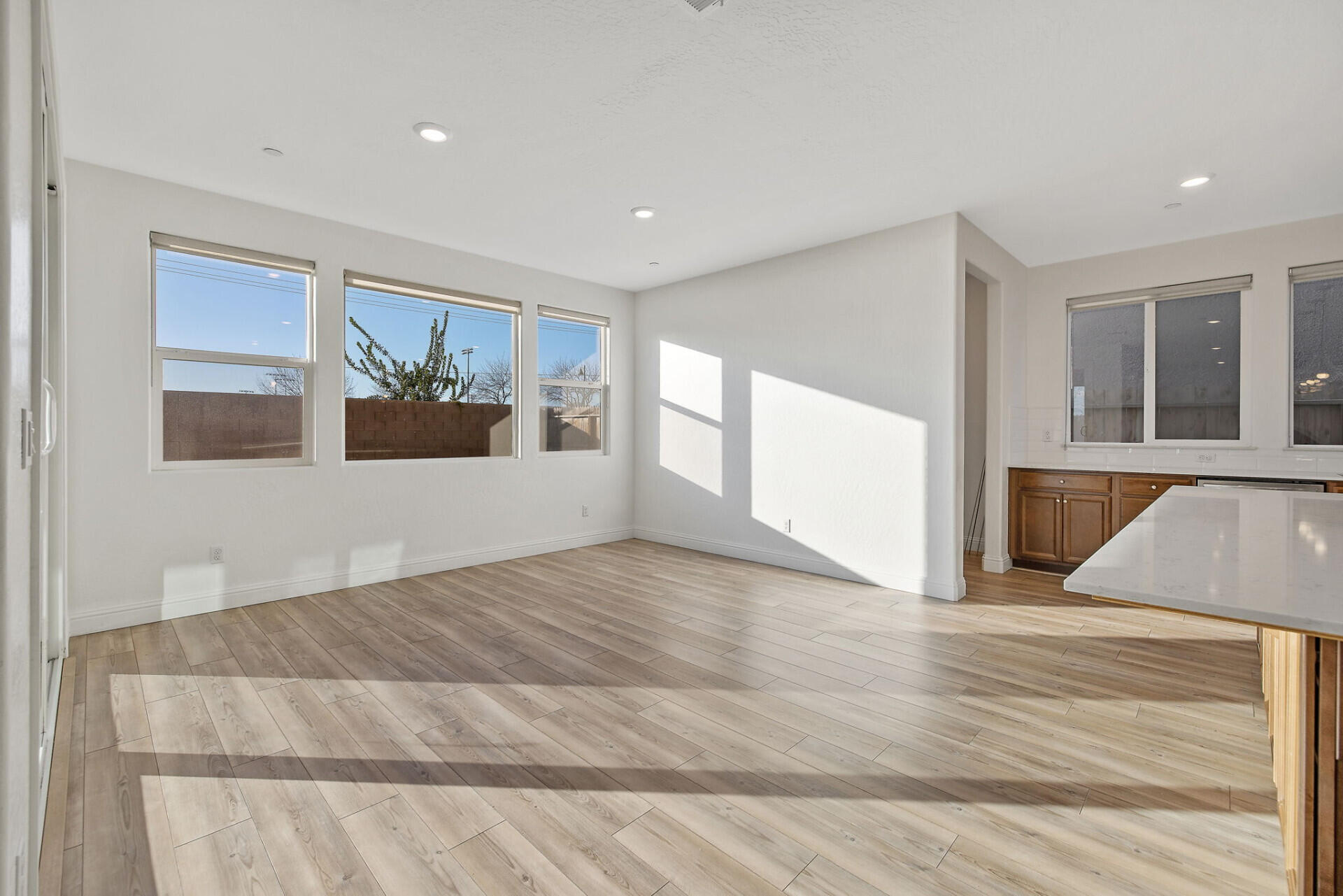 3641 N Summers Ct, Visalia, CA 93291