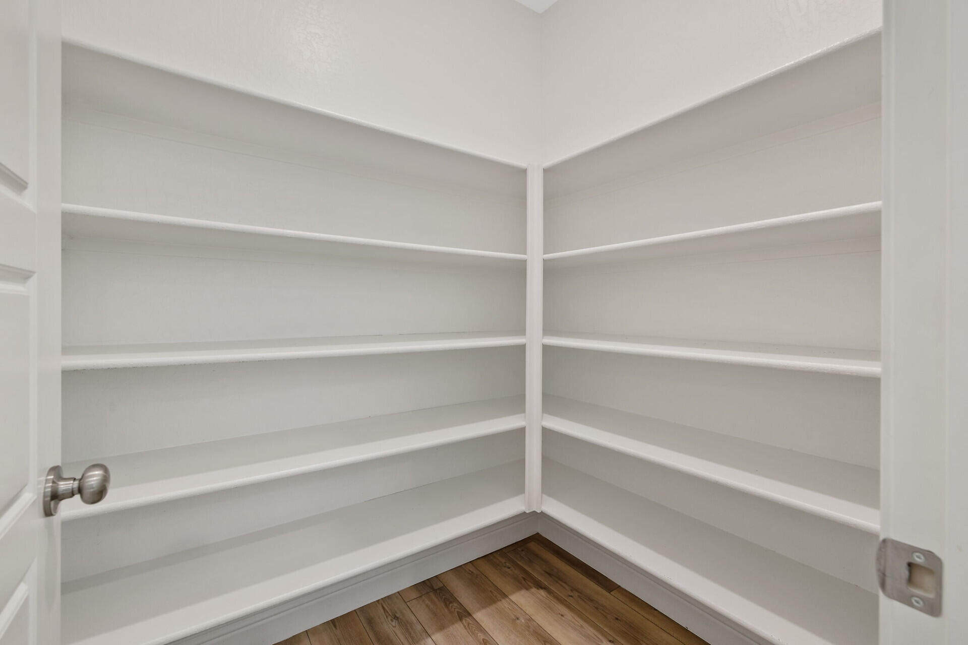 3641 N Summers Ct, Visalia, CA 93291