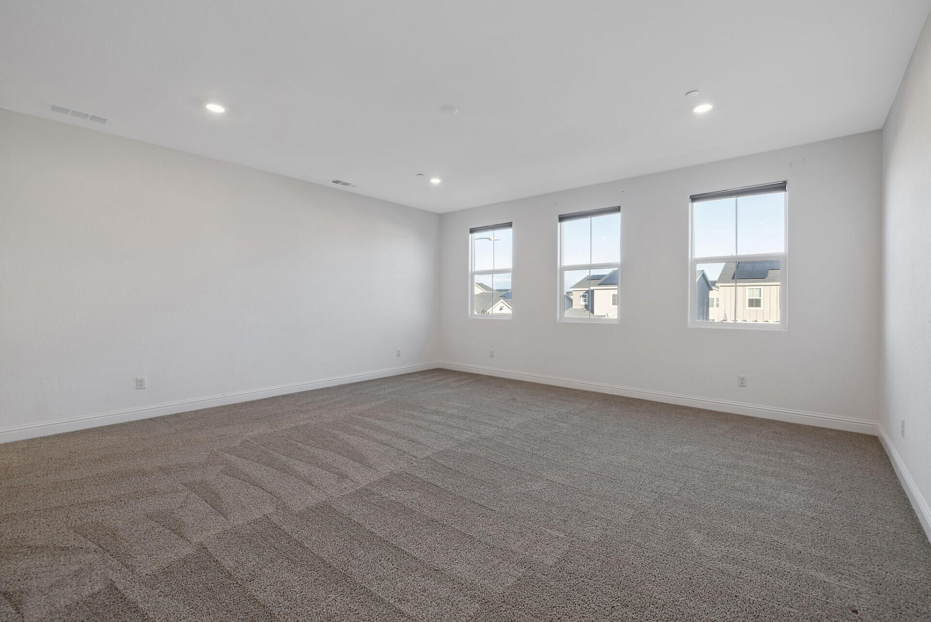 3641 N Summers Ct, Visalia, CA 93291