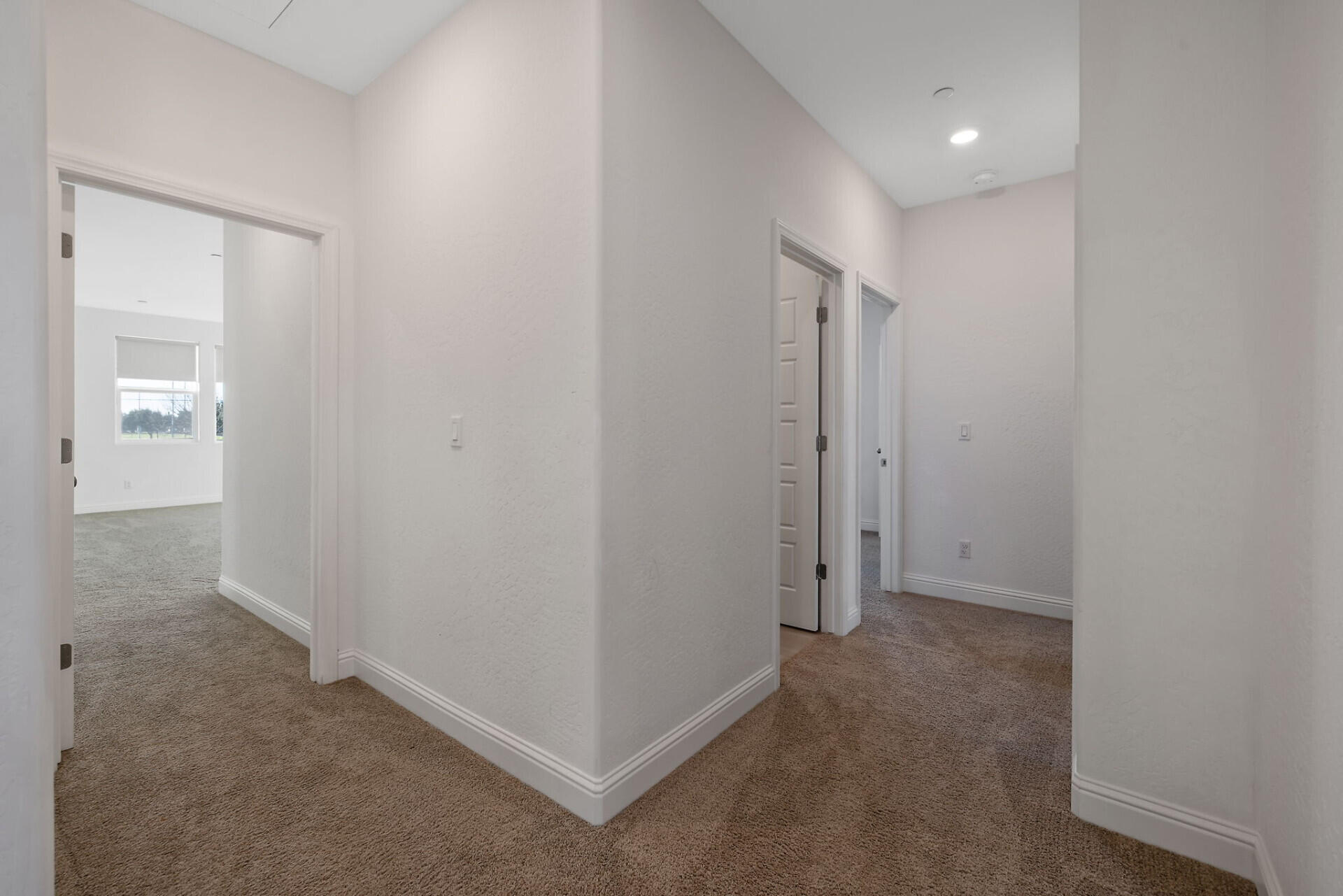 3641 N Summers Ct, Visalia, CA 93291