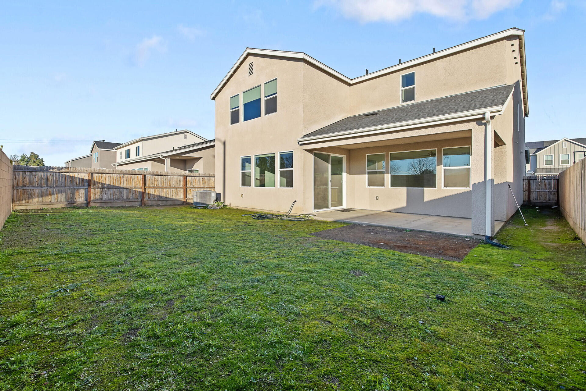 3641 N Summers Ct, Visalia, CA 93291