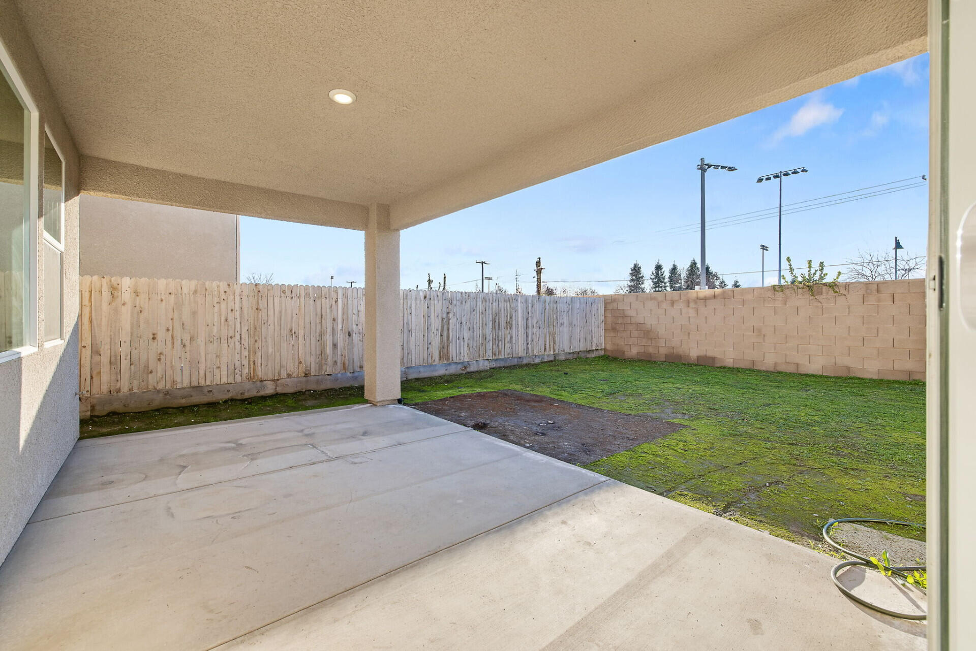 3641 N Summers Ct, Visalia, CA 93291