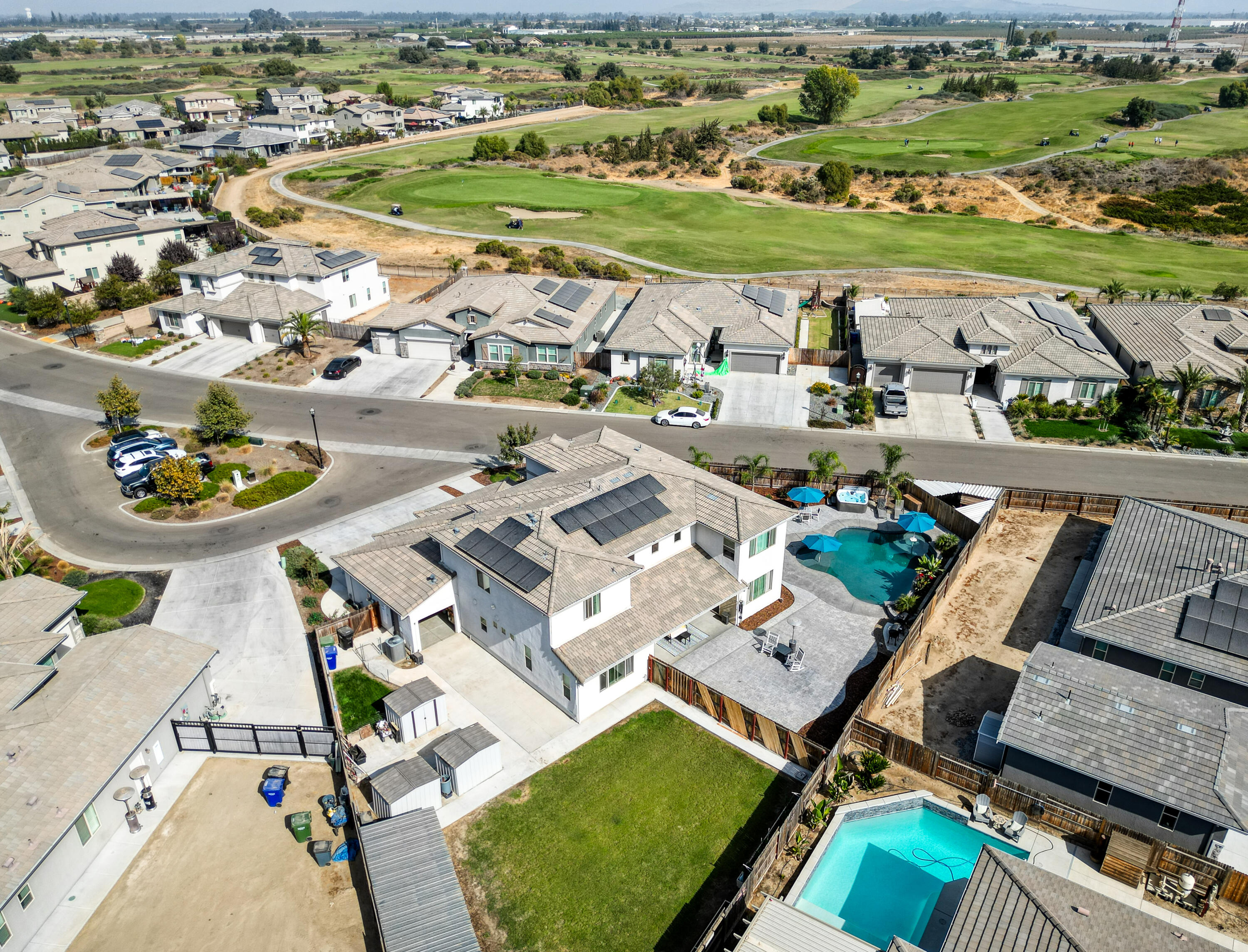 1267 Gold King Place Cir, Dinuba, CA 93618