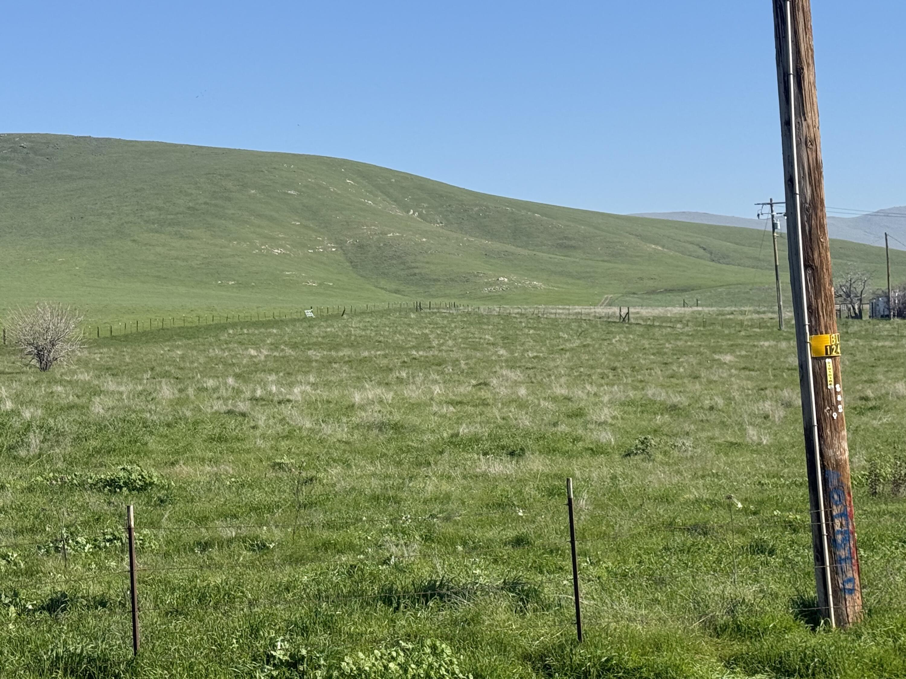 0 Old Stage Rd, Terra Bella, CA 93270