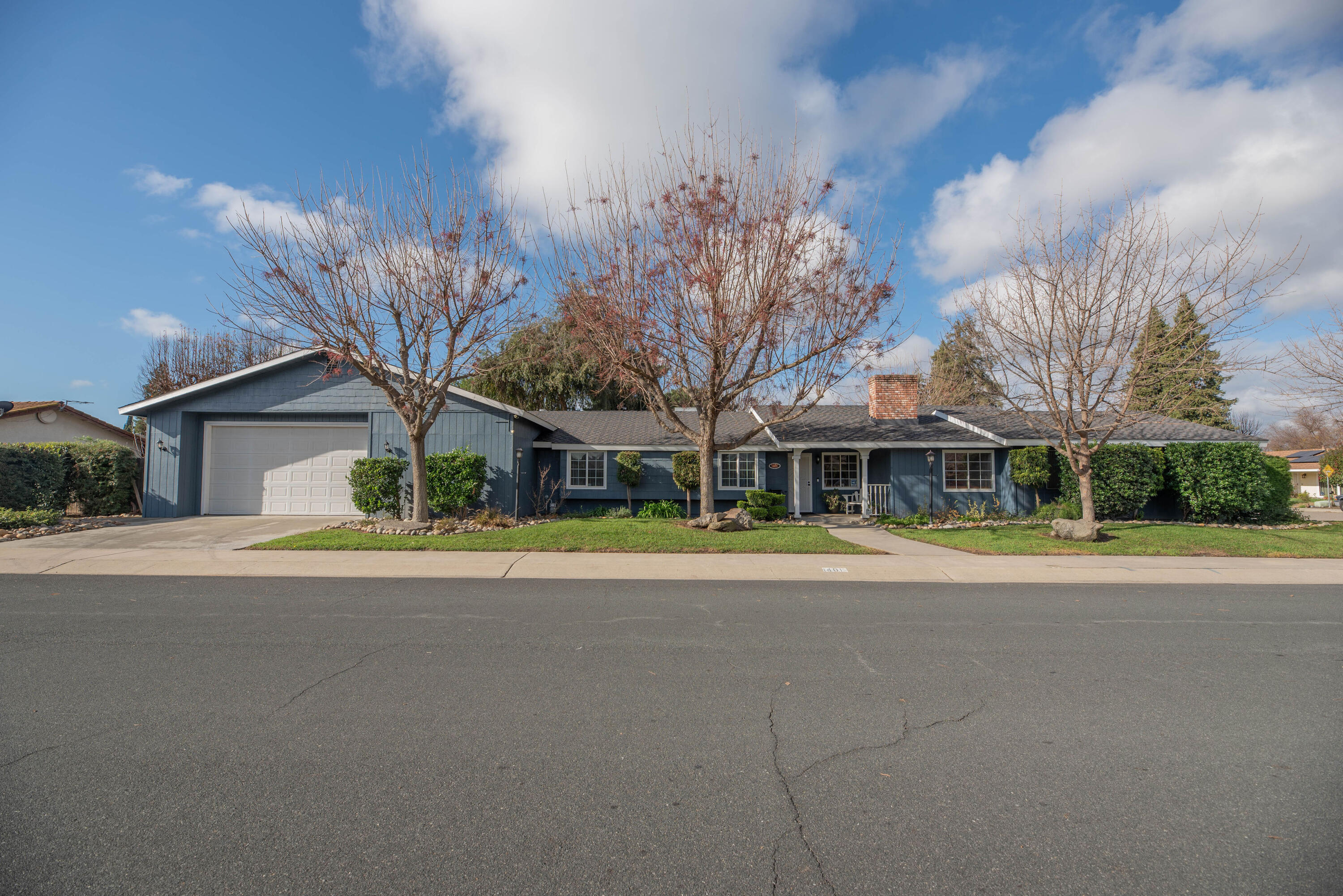 1401 S Cotta St, Visalia, CA 93292