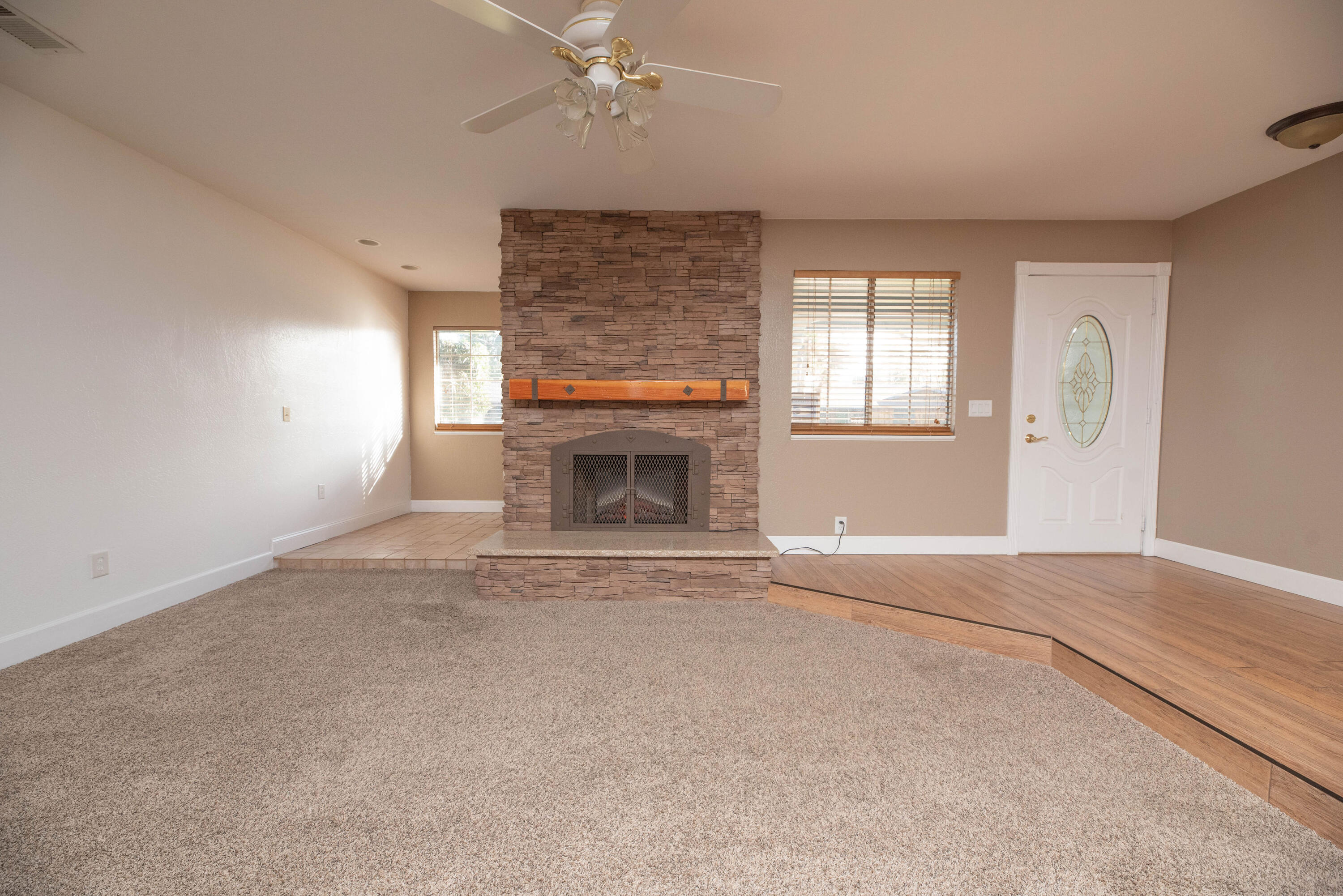 1401 S Cotta St, Visalia, CA 93292