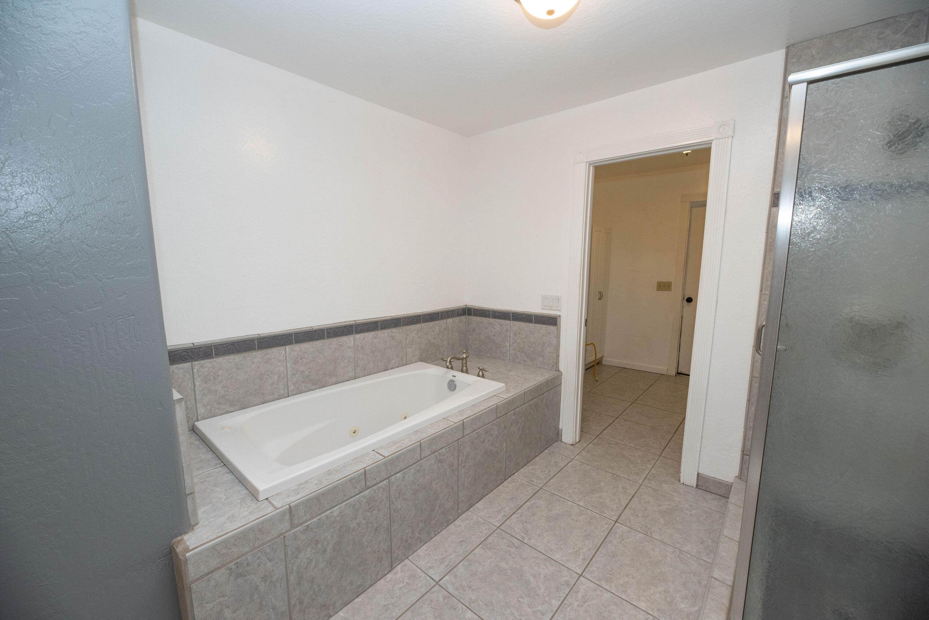 1401 S Cotta St, Visalia, CA 93292