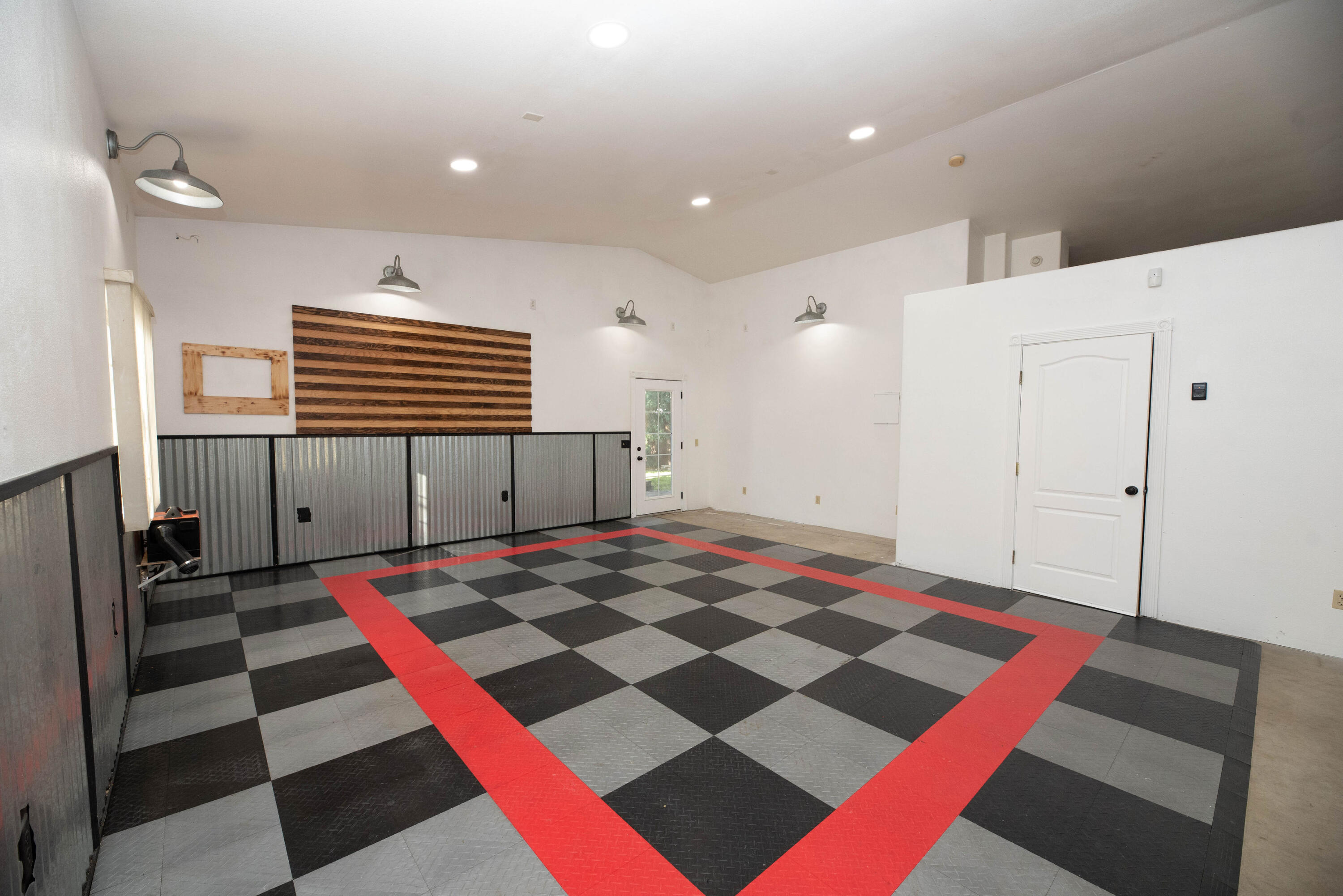 1401 S Cotta St, Visalia, CA 93292