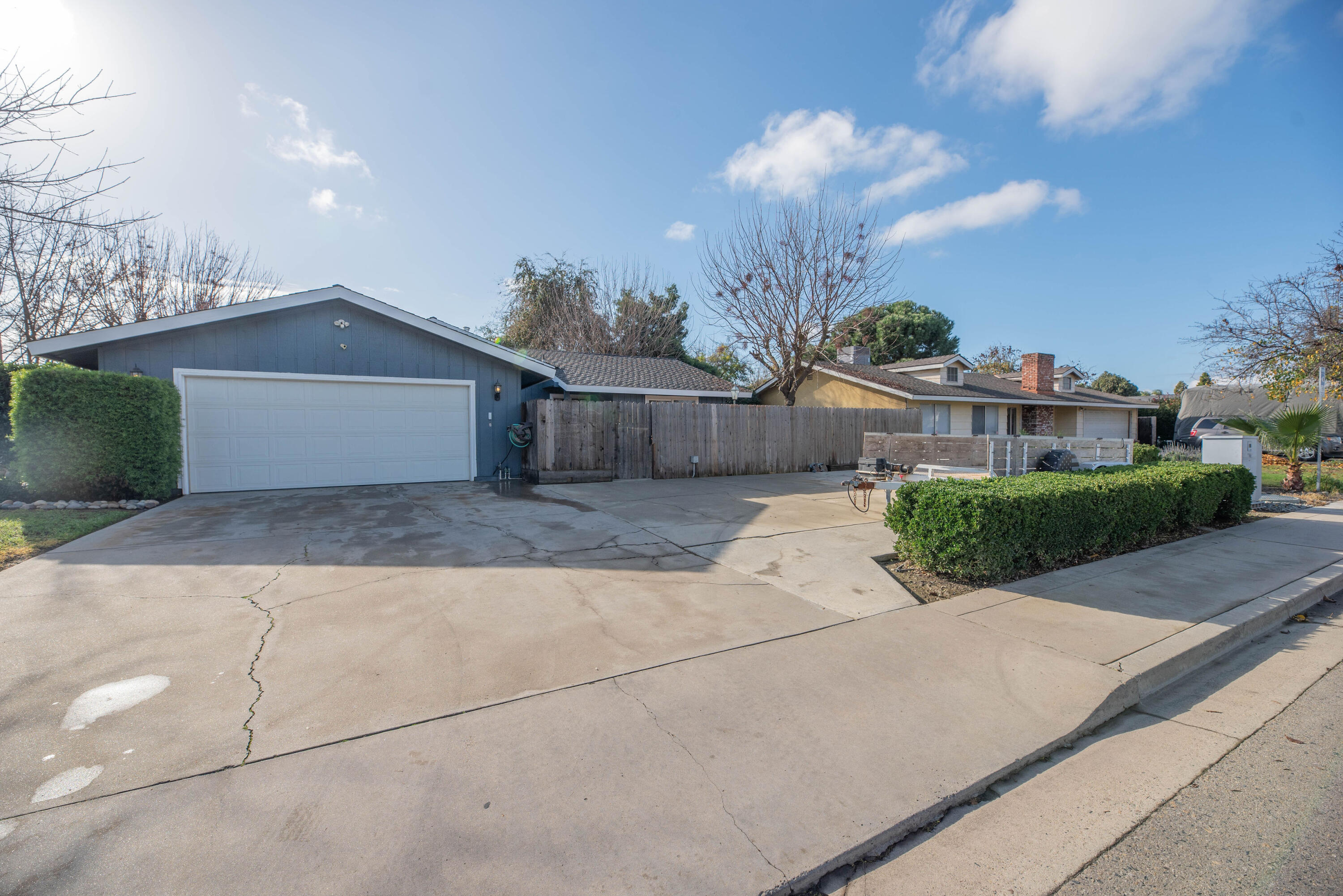 1401 S Cotta St, Visalia, CA 93292