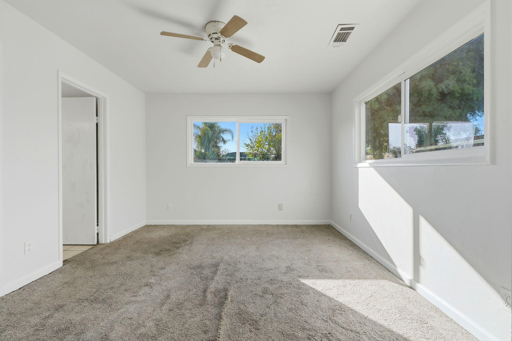 1683 W Morton Ave, Porterville, CA 93257