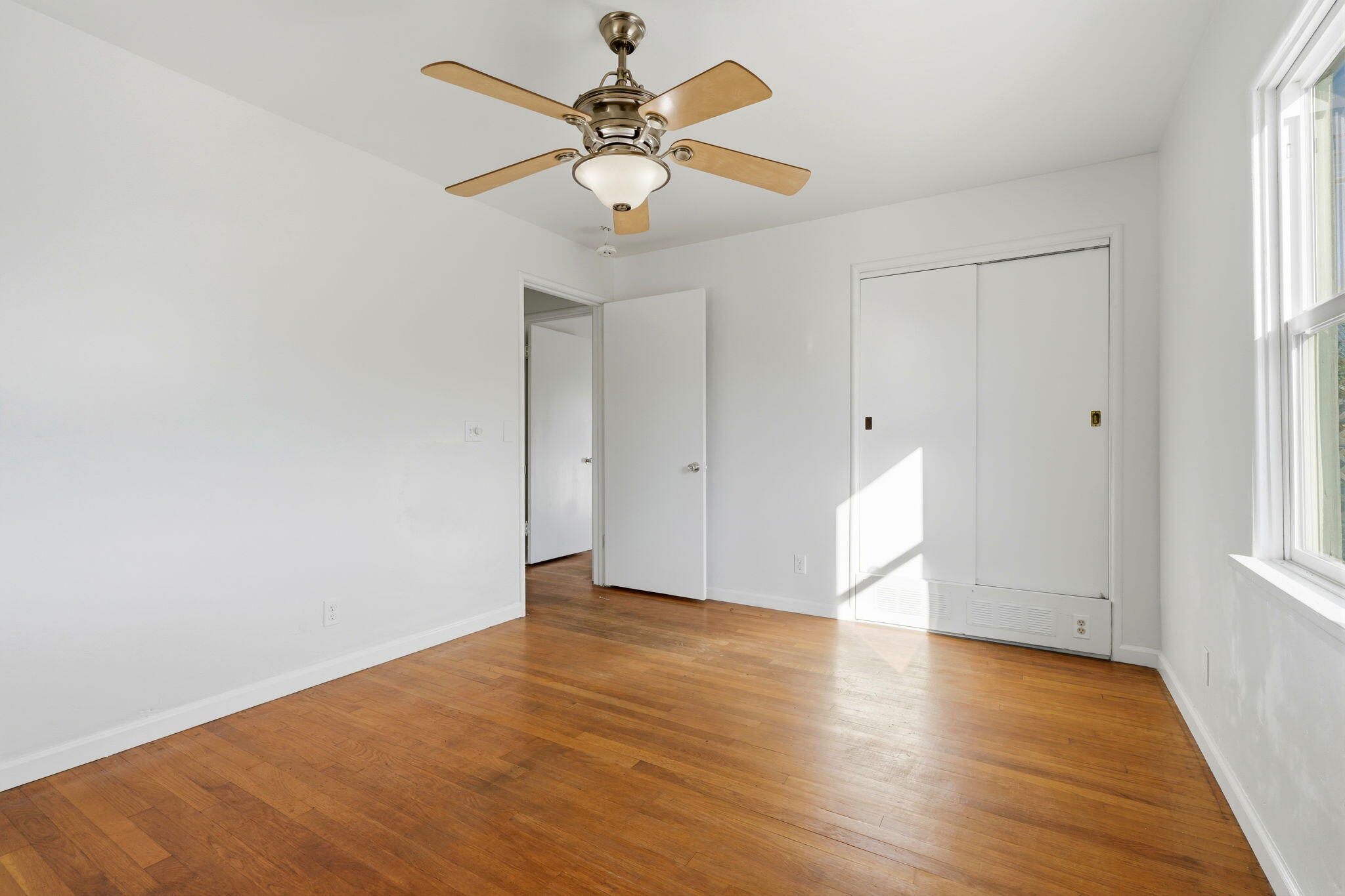 1683 W Morton Ave, Porterville, CA 93257