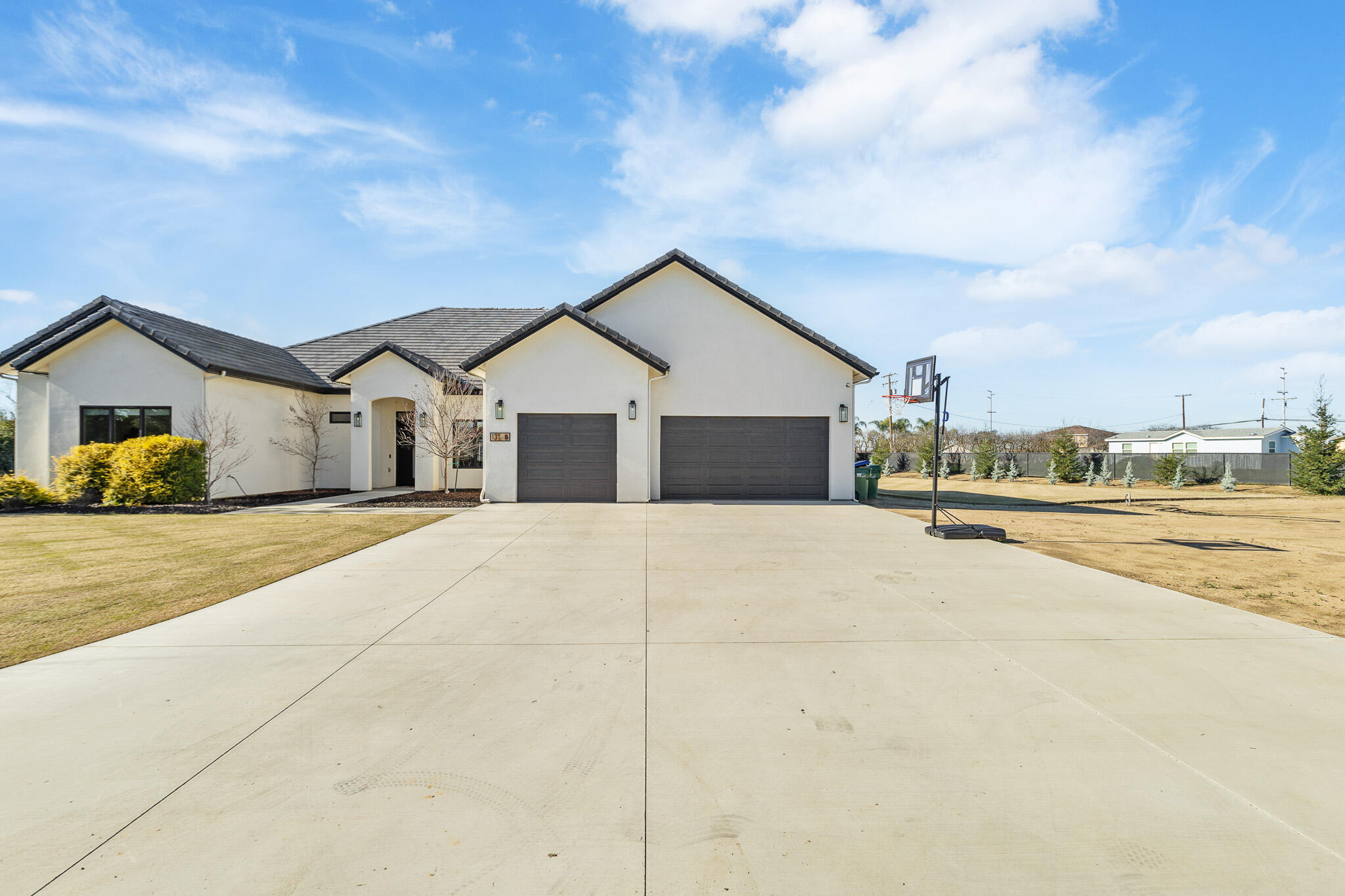 131 N Anderson Rd #B, Exeter, CA 93221