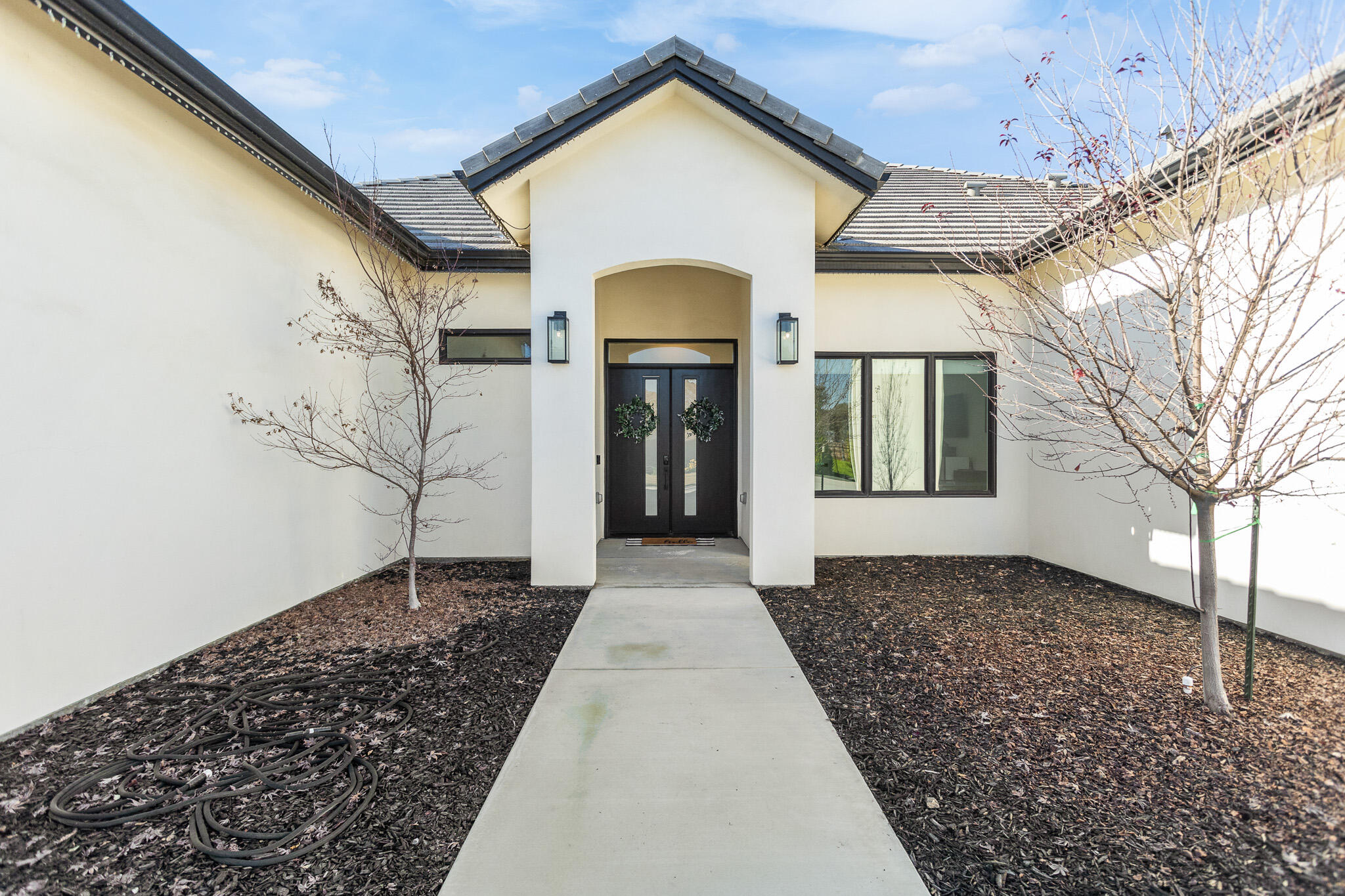 131 N Anderson Rd #B, Exeter, CA 93221