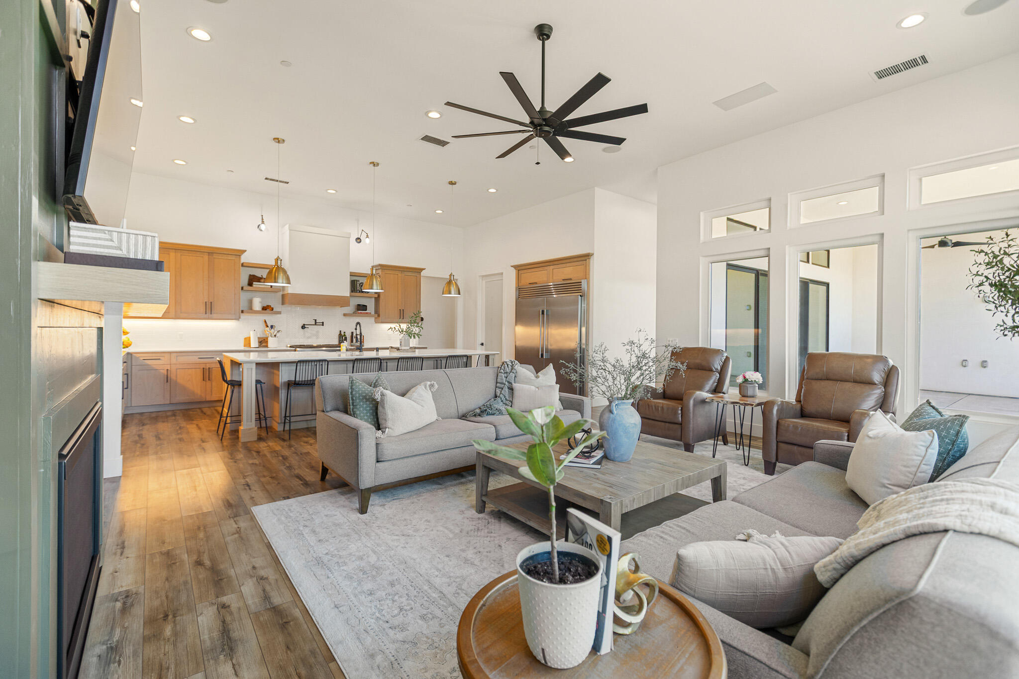 131 N Anderson Rd #B, Exeter, CA 93221