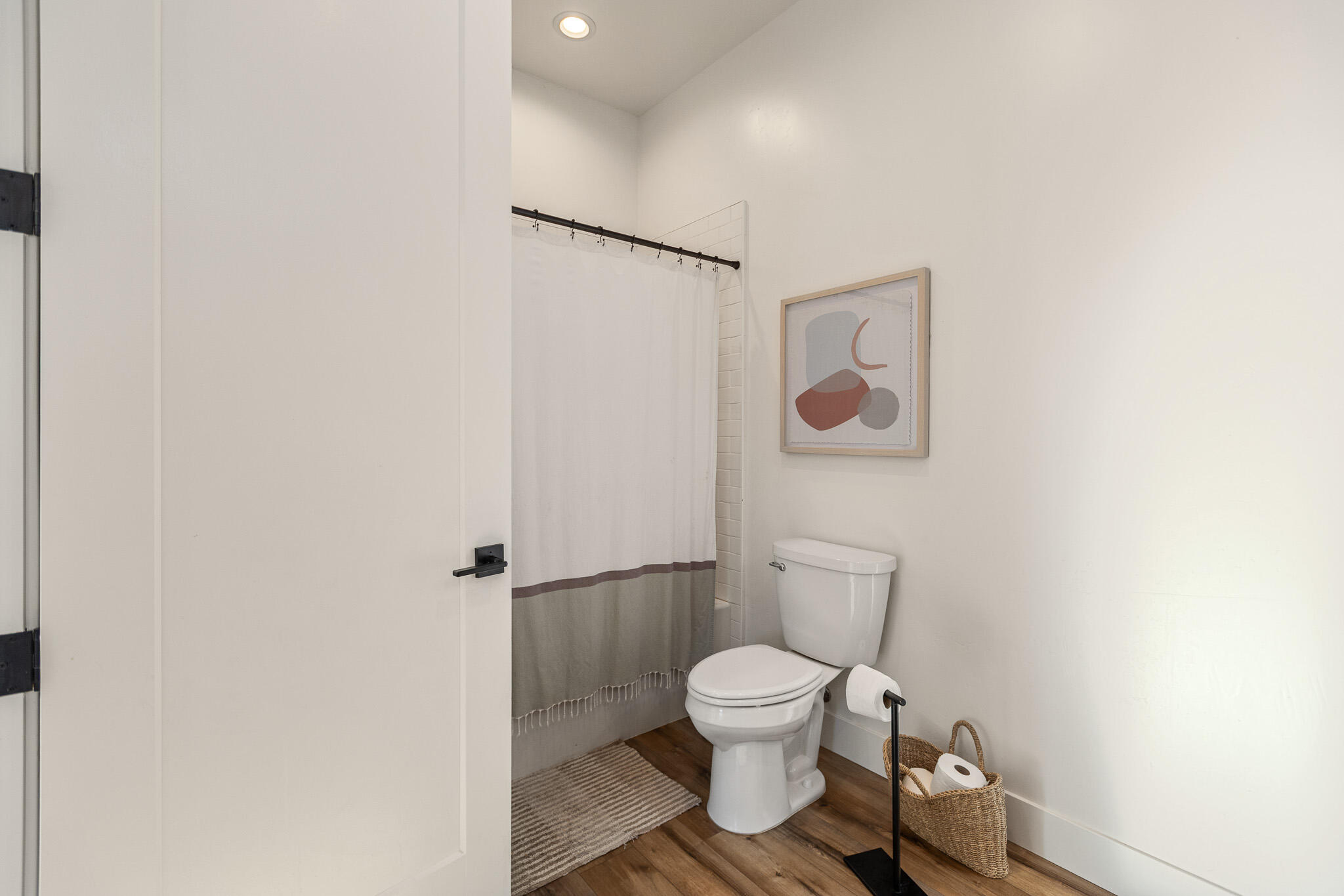 131 N Anderson Rd #B, Exeter, CA 93221