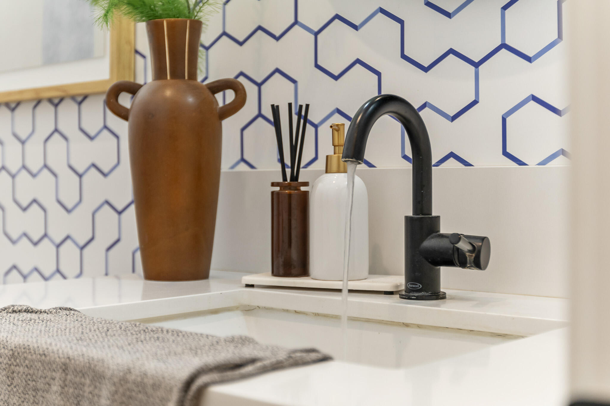 131 N Anderson Rd #B, Exeter, CA 93221