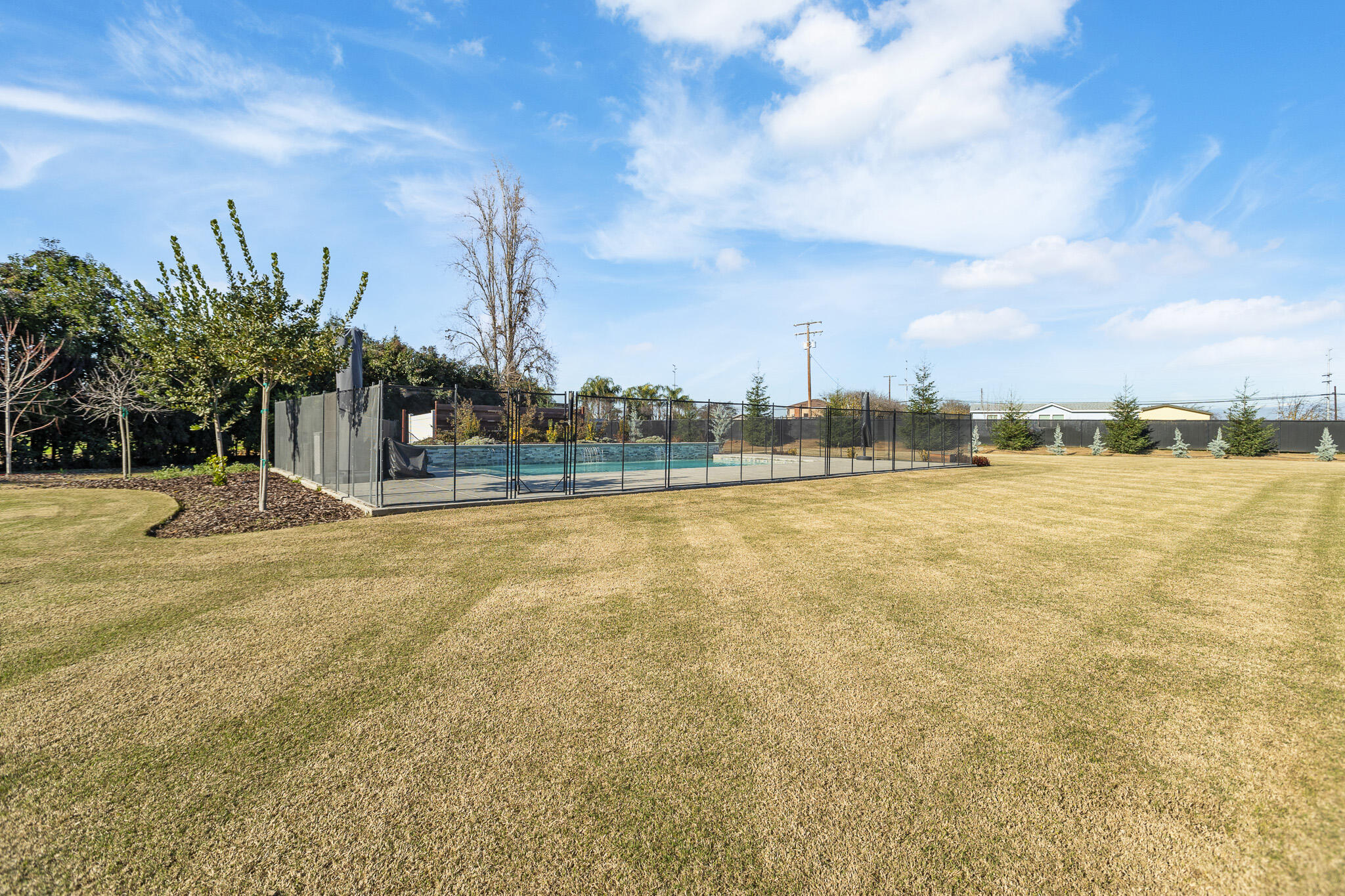 131 N Anderson Rd #B, Exeter, CA 93221