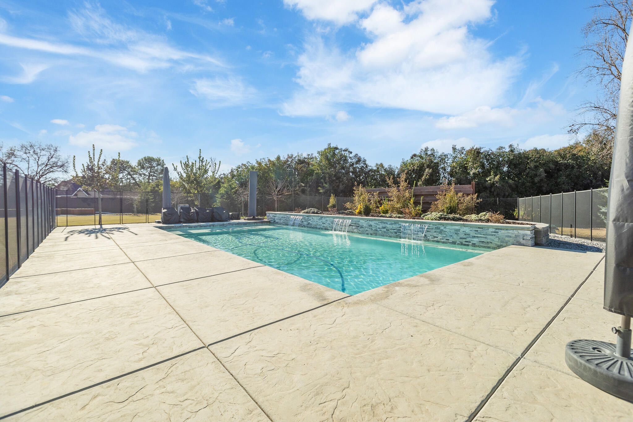 131 N Anderson Rd #B, Exeter, CA 93221