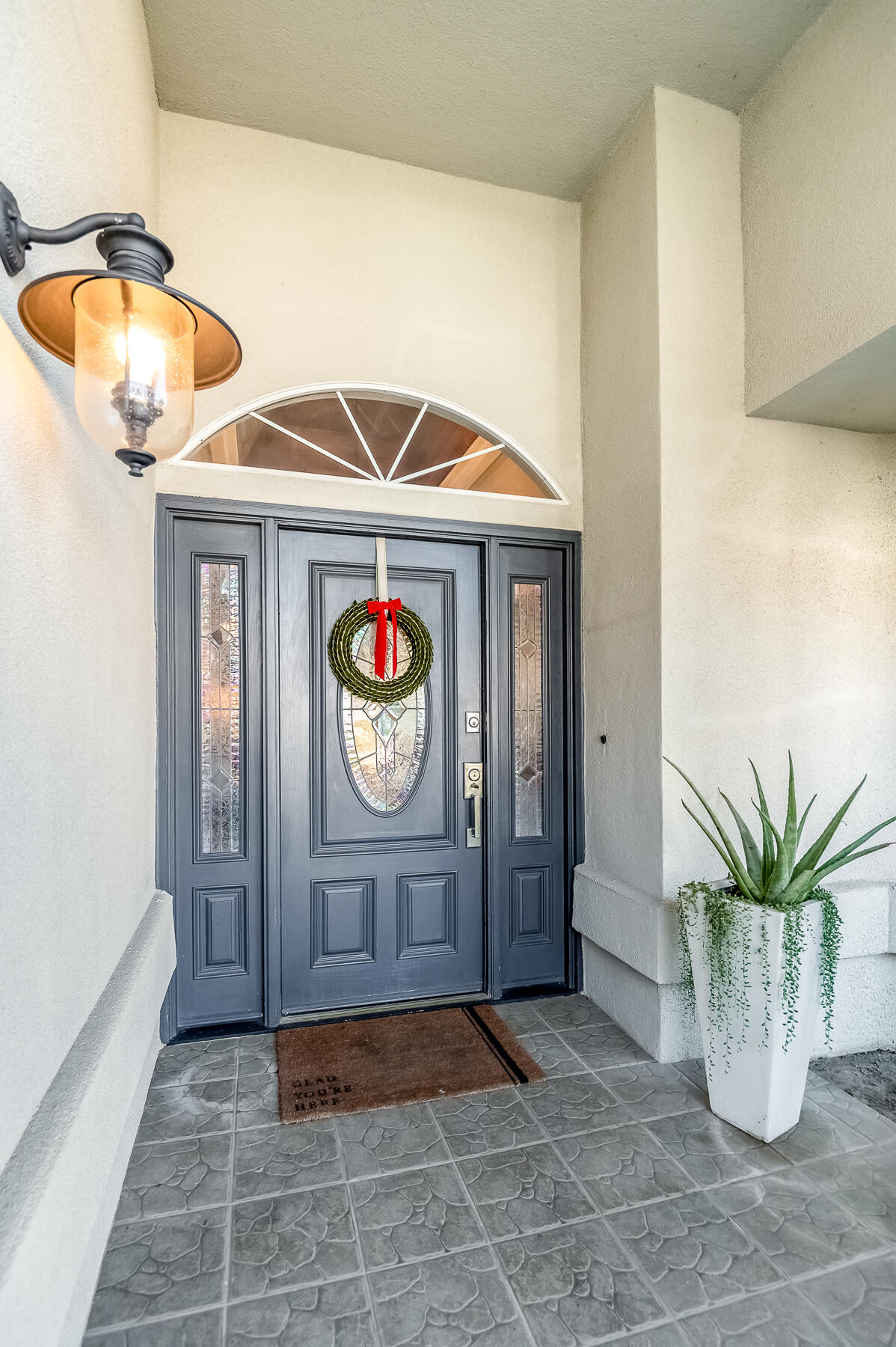 2537 E Hillcrest Ct, Visalia, CA 93292