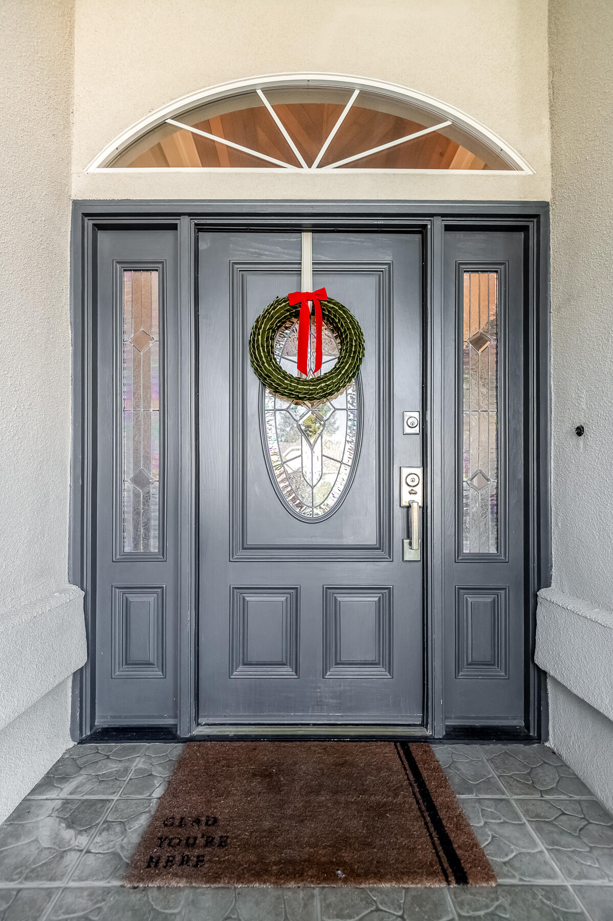 2537 E Hillcrest Ct, Visalia, CA 93292