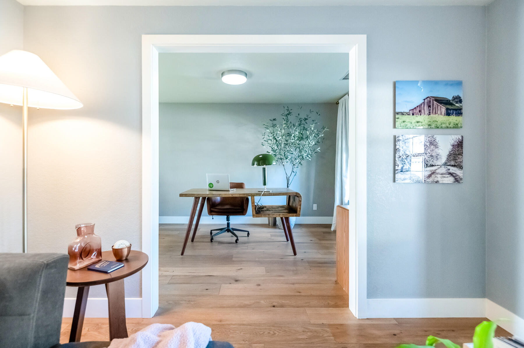 2537 E Hillcrest Ct, Visalia, CA 93292