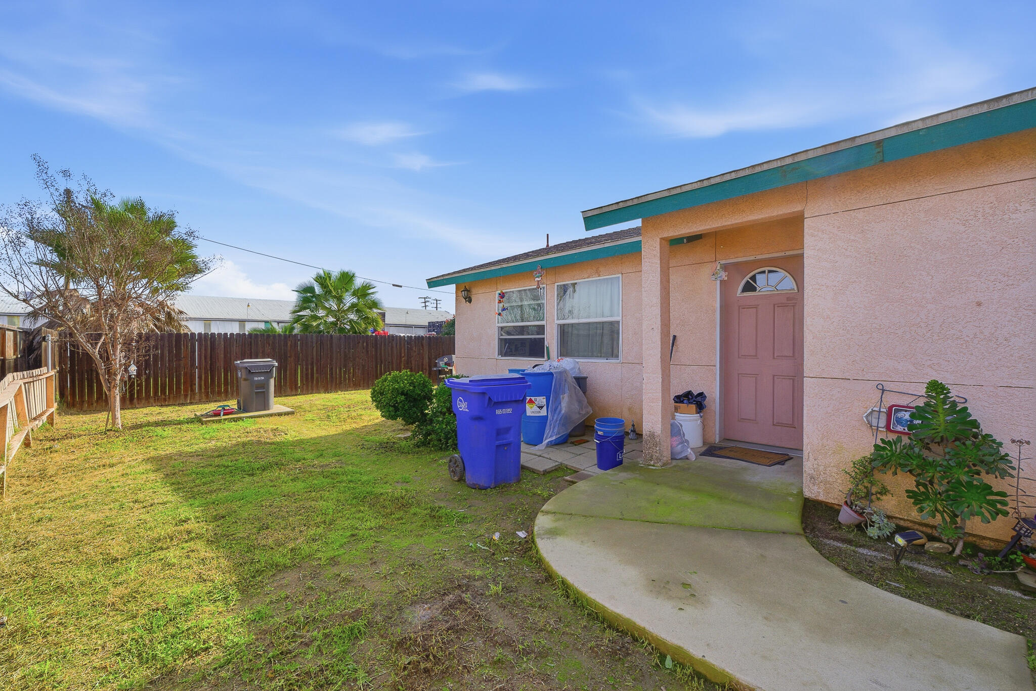 340 Locke Ave, Lindsay, CA 93247