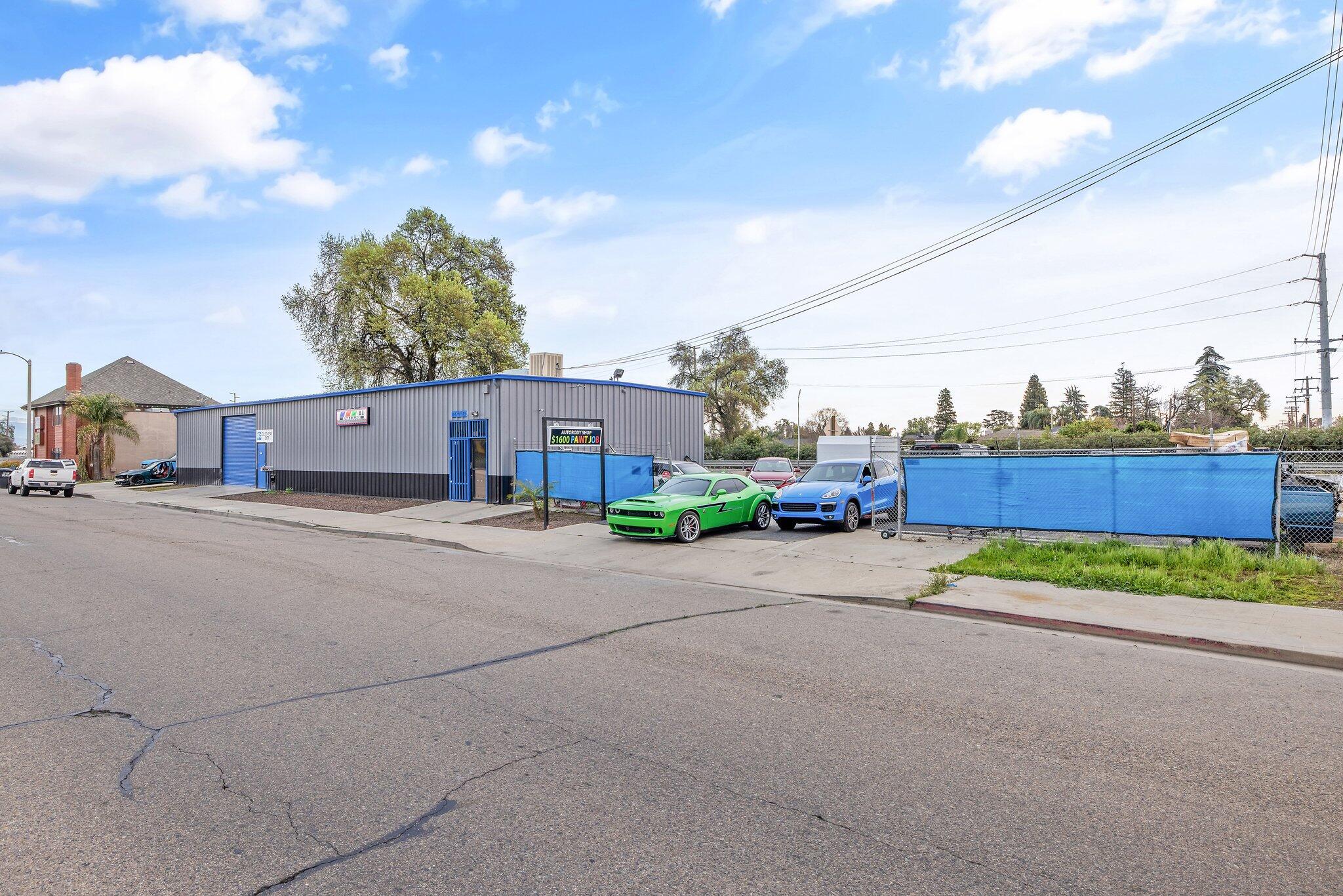 2121 E Mineral King Ave, Visalia, CA 93292