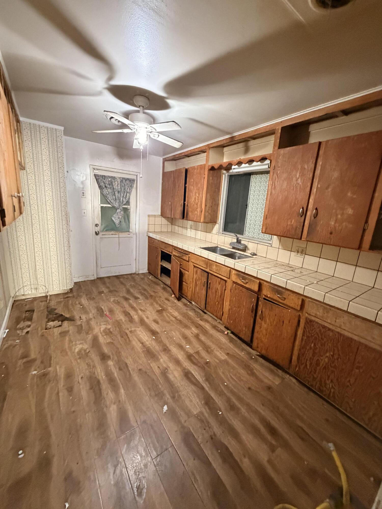 4303 W Hurley Ave Ave, Visalia, CA 93291