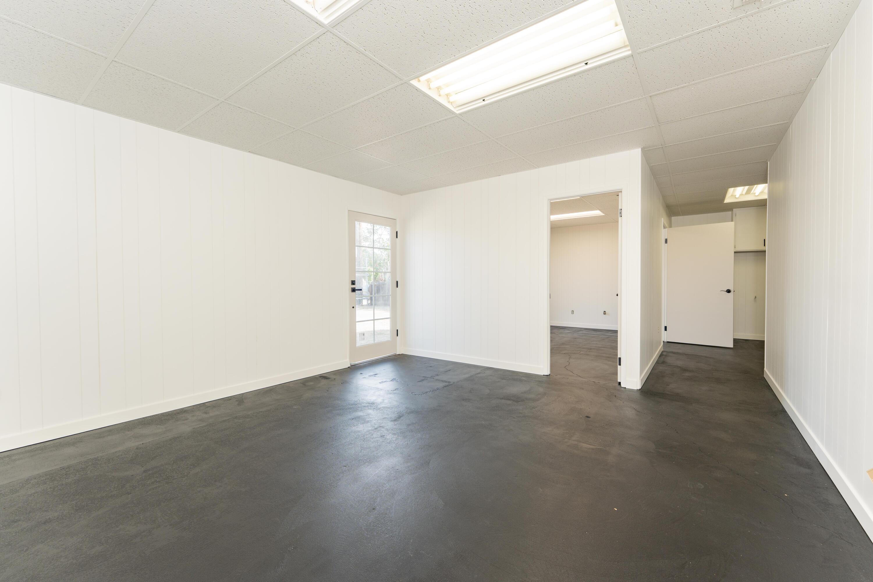 55 E Vandalia Ave, Porterville, CA 93257