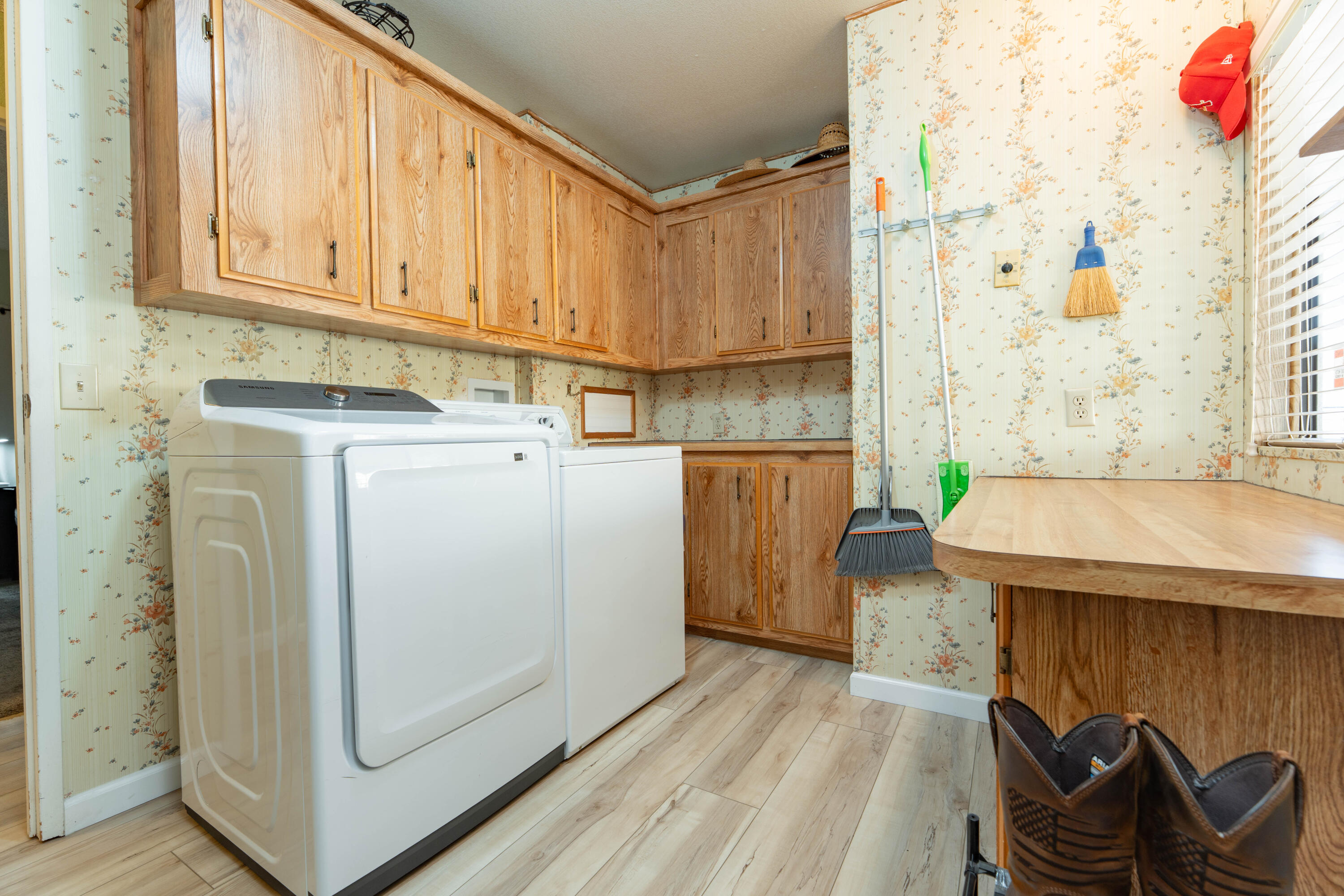 975 N H Street #11, Tulare, CA 93274