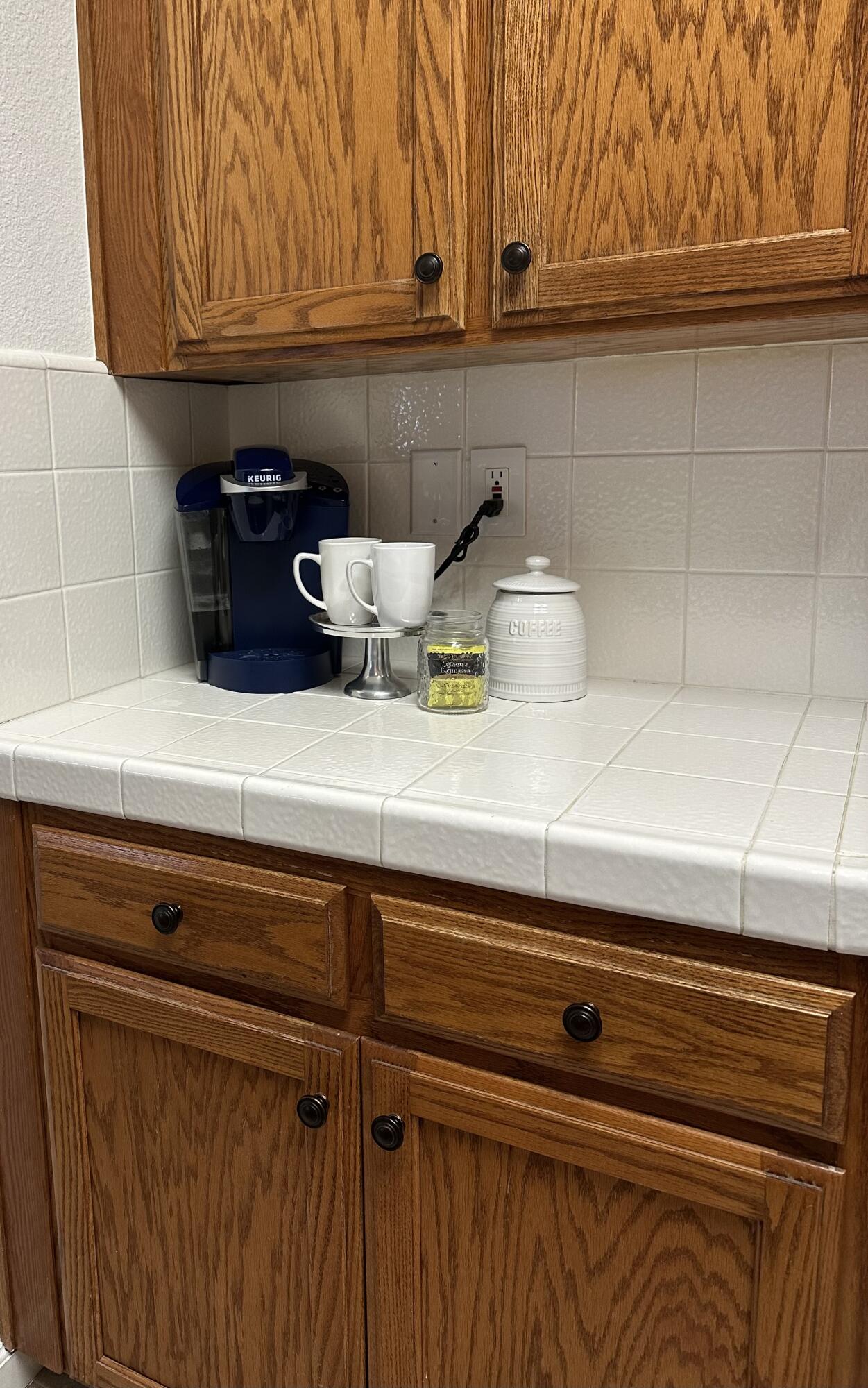 1126 Bradley Ct, Exeter, CA 93221