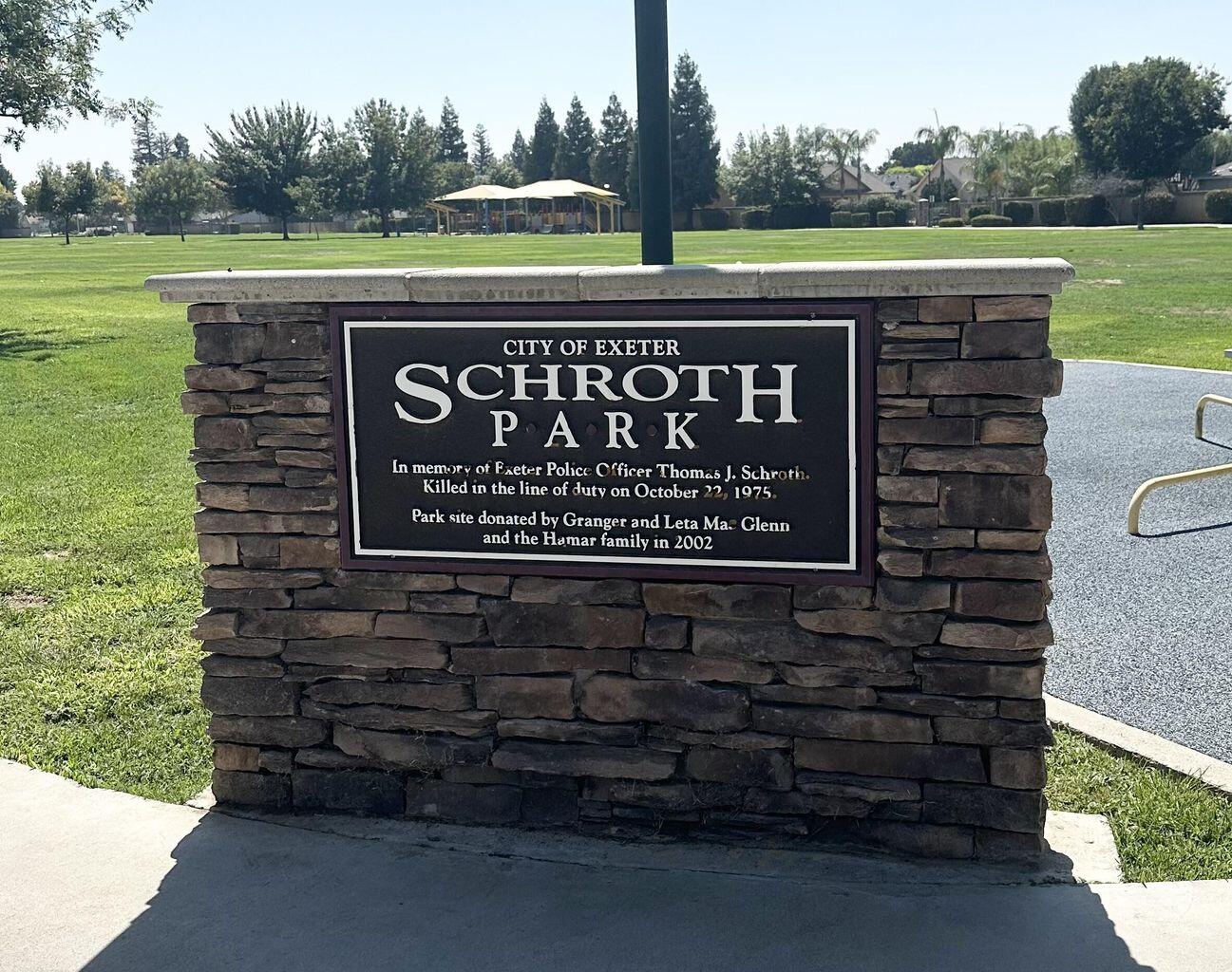 1126 Bradley Ct, Exeter, CA 93221