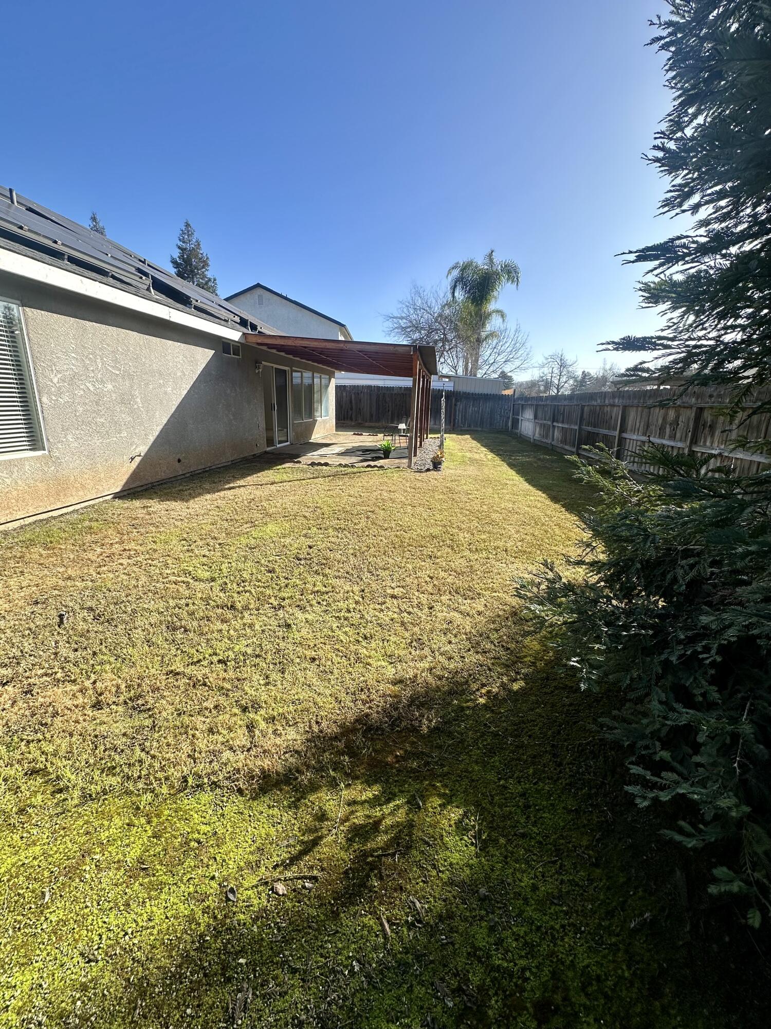 1126 Bradley Ct, Exeter, CA 93221