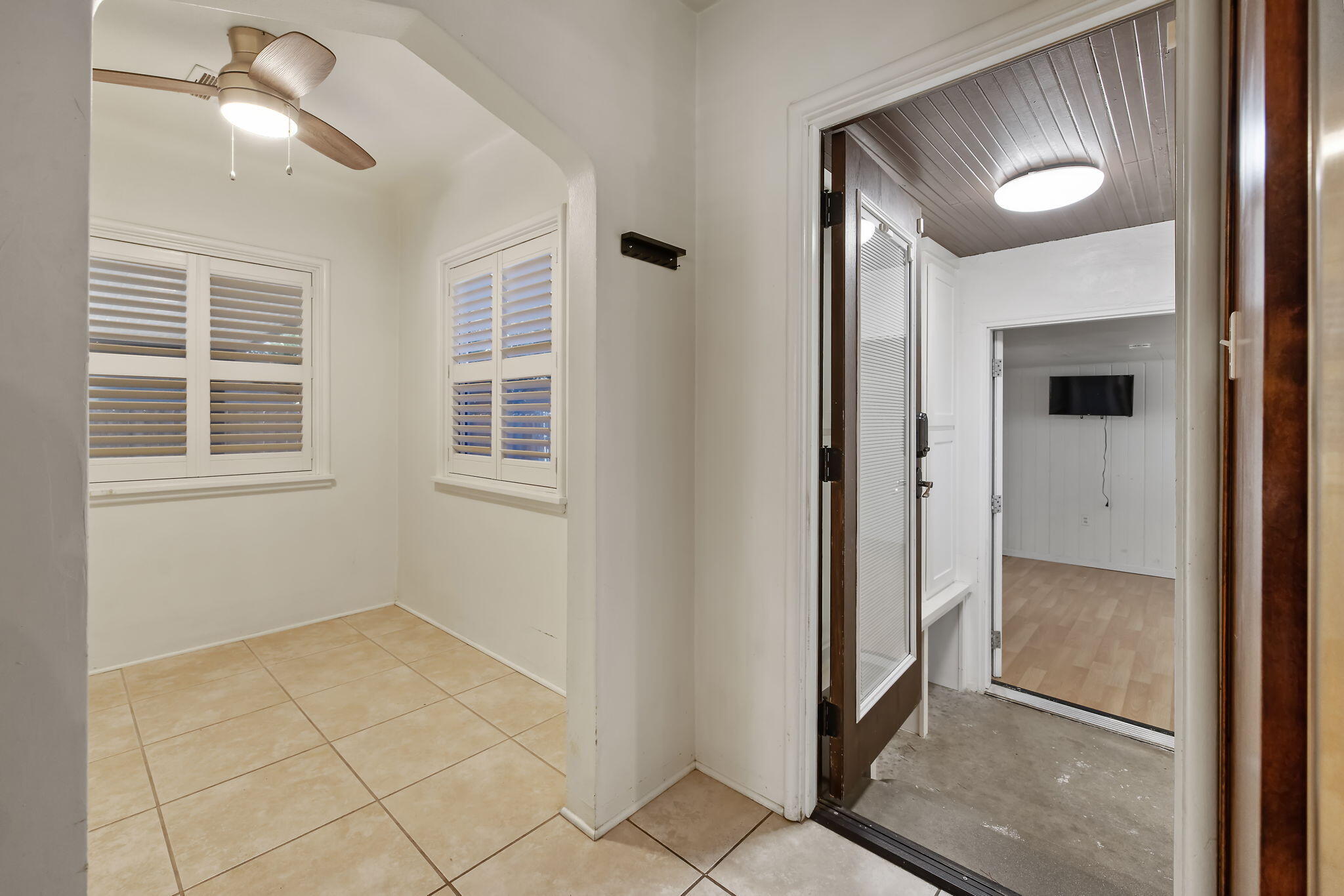 1300 W College Ave, Visalia, CA 93277