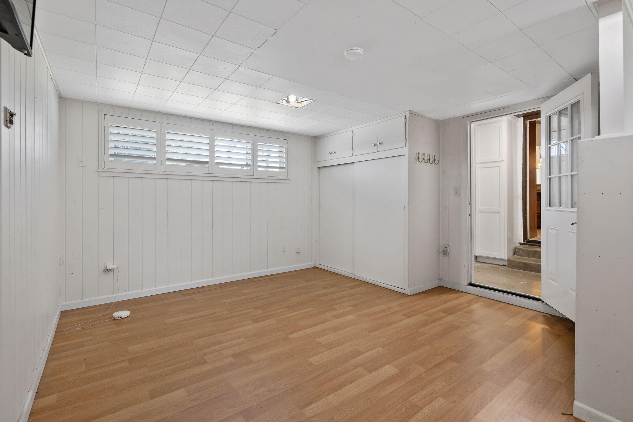 1300 W College Ave, Visalia, CA 93277