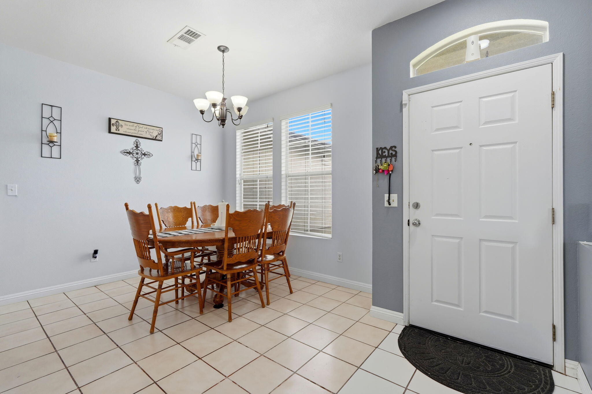 1865 W Wall Ave, Porterville, CA 93257