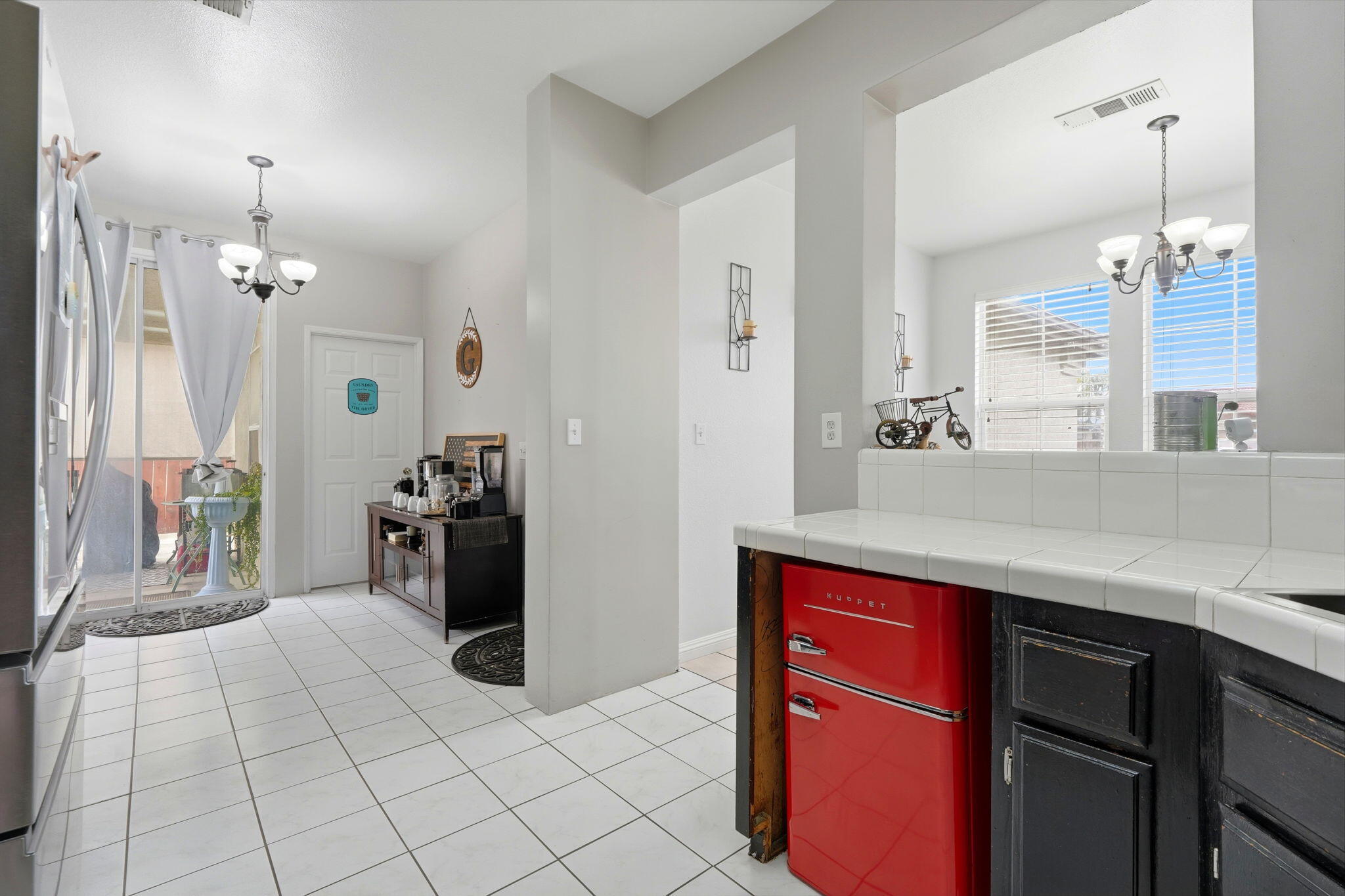 1865 W Wall Ave, Porterville, CA 93257