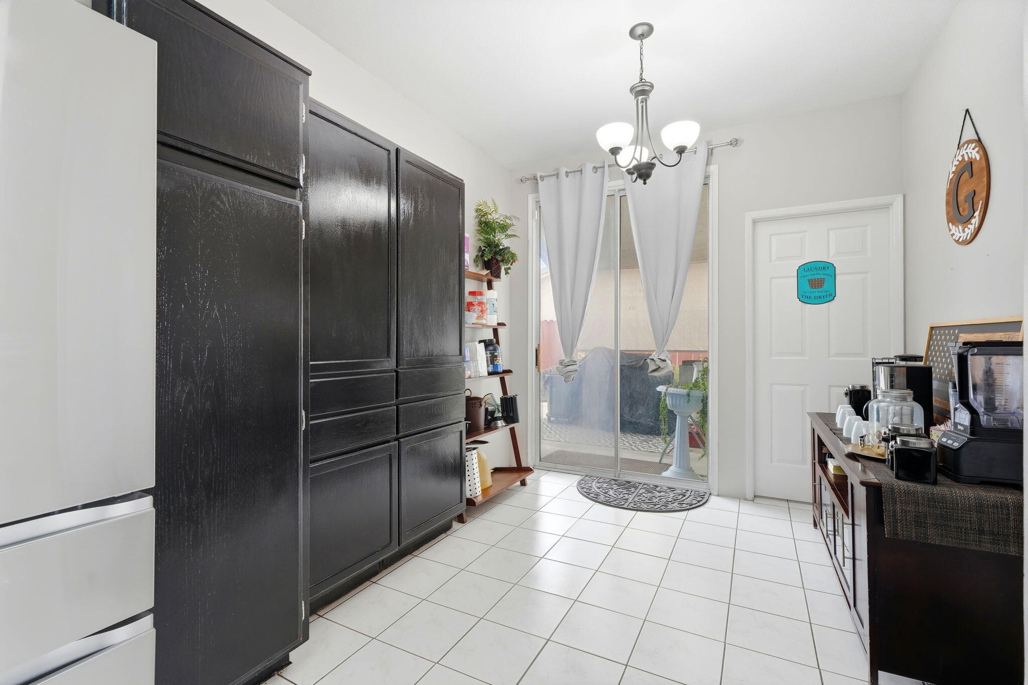 1865 W Wall Ave, Porterville, CA 93257