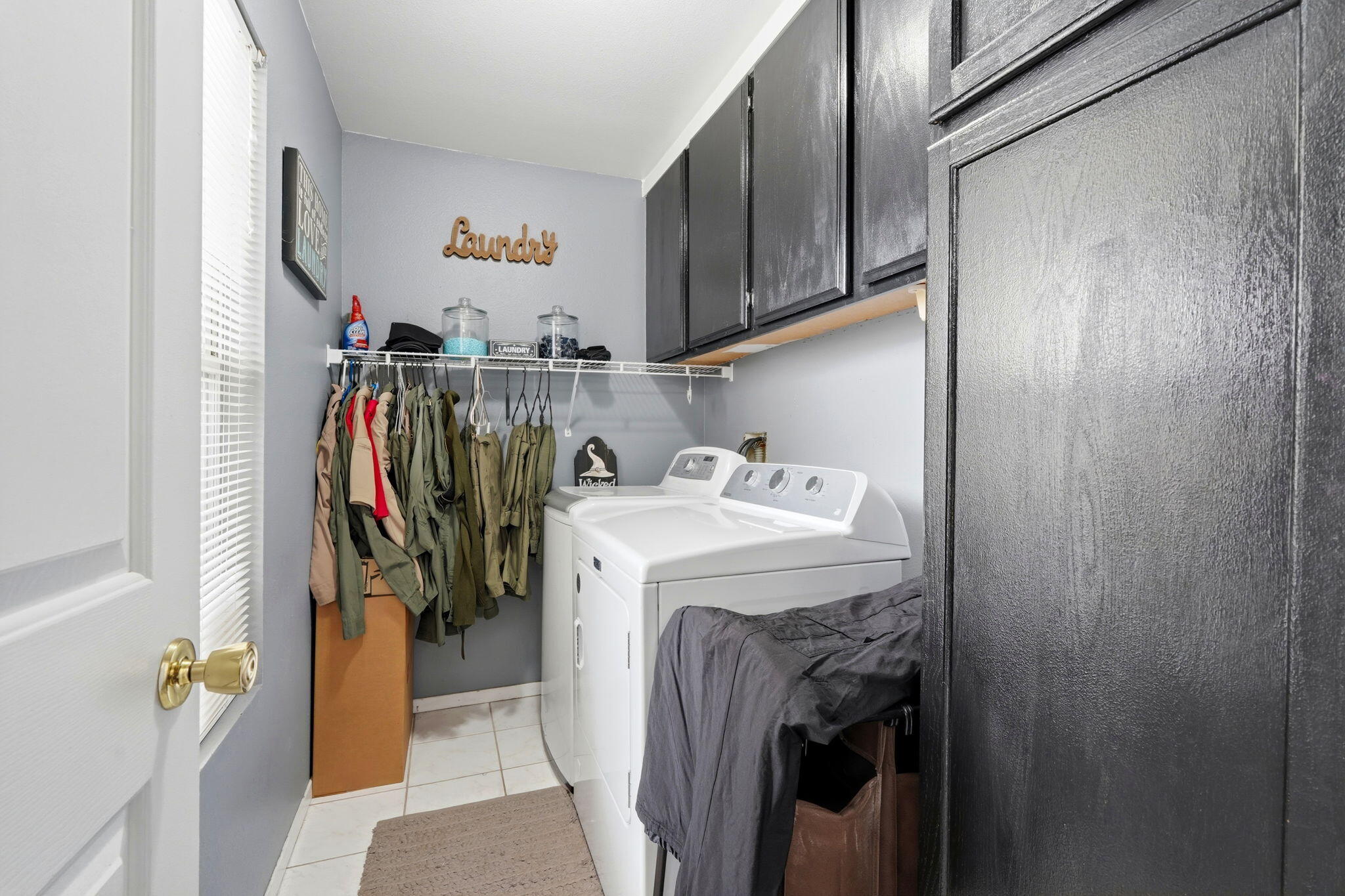 1865 W Wall Ave, Porterville, CA 93257