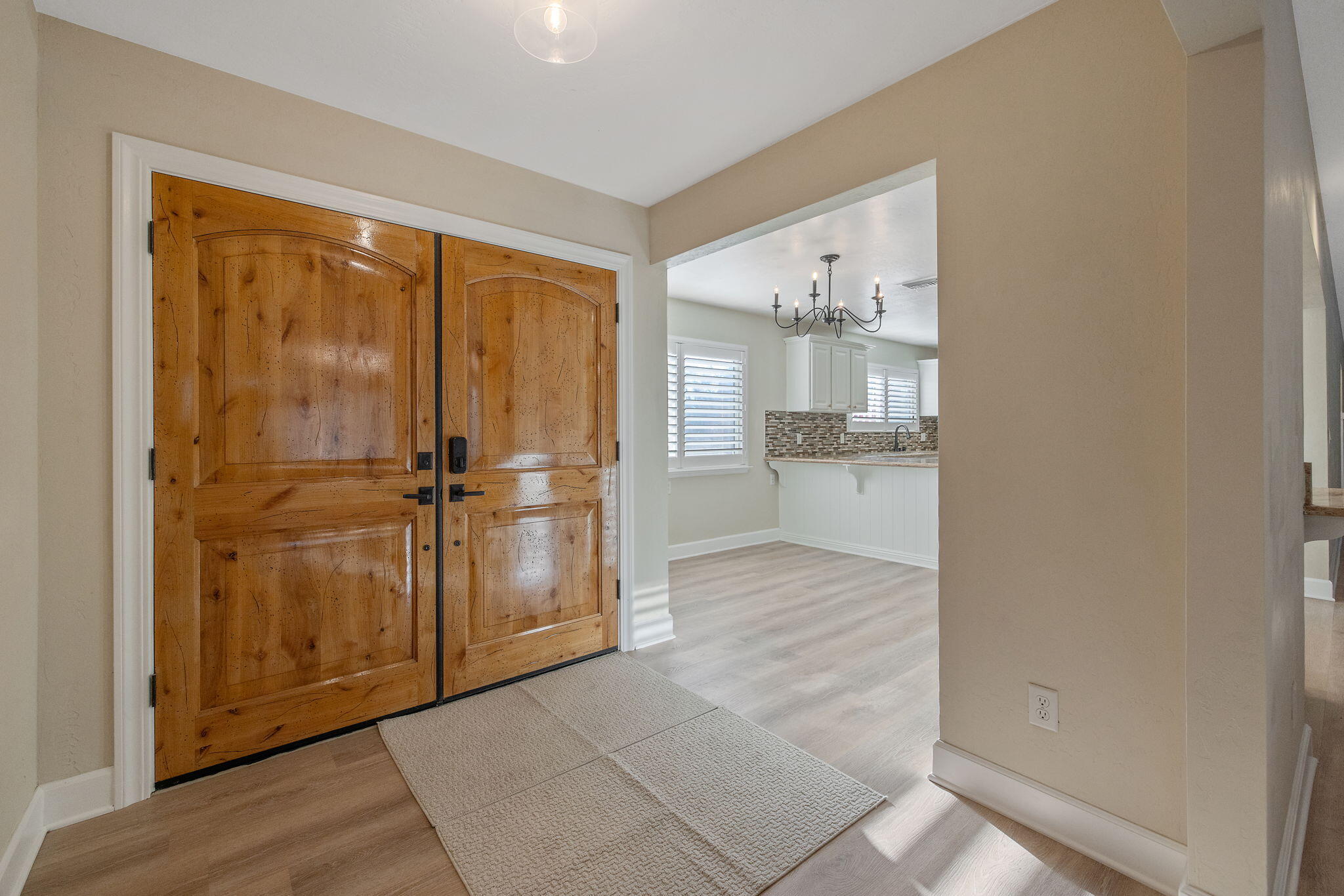 2212 W Sunset Dr, Visalia, CA 93291