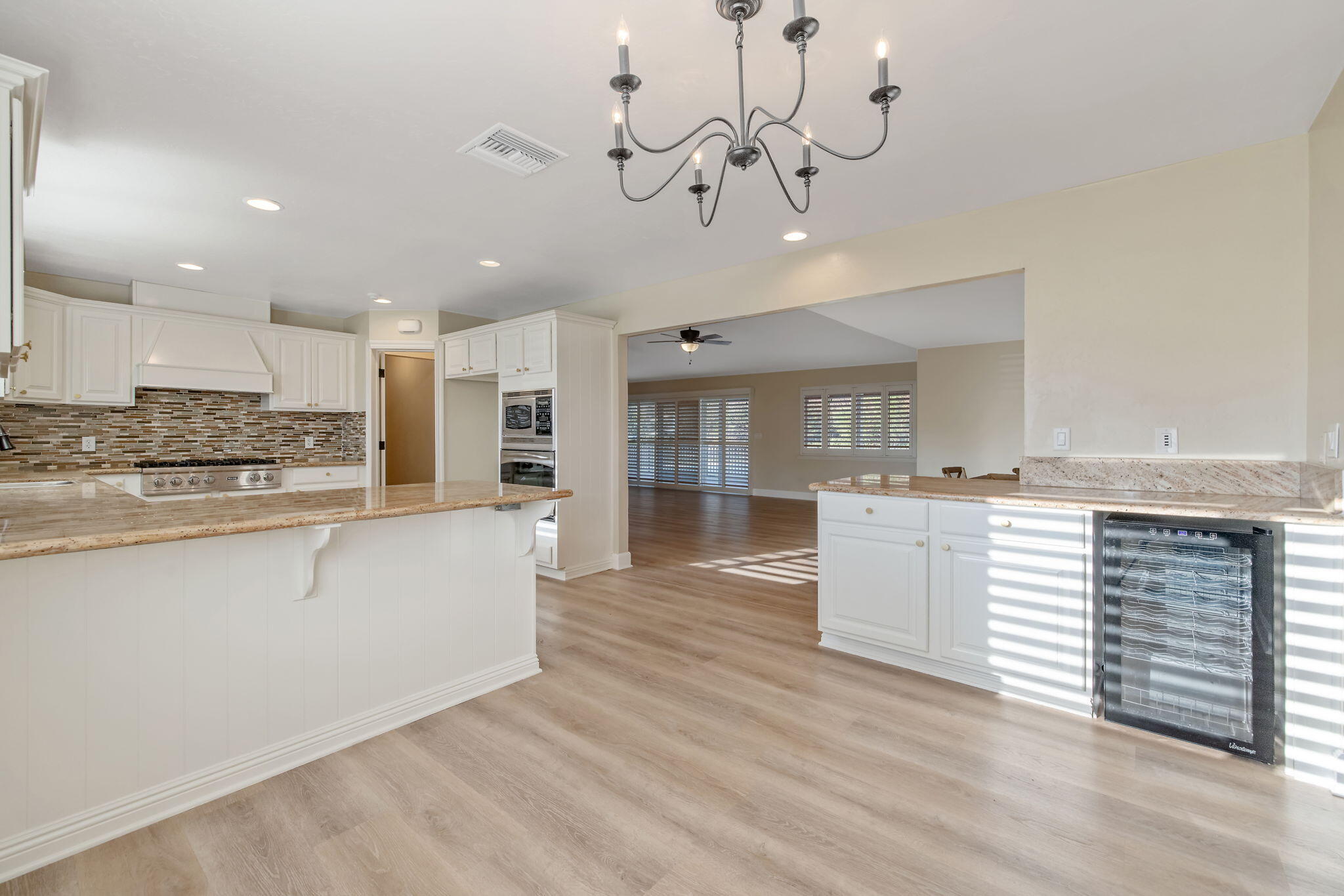 2212 W Sunset Dr, Visalia, CA 93291