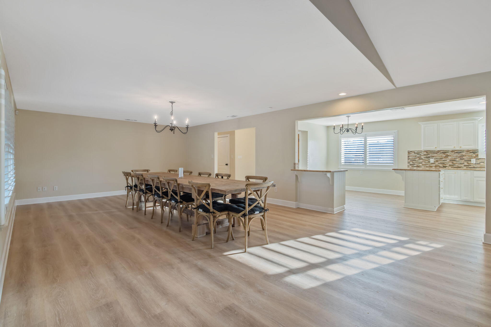 2212 W Sunset Dr, Visalia, CA 93291